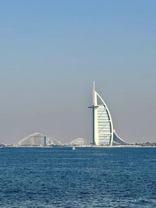Luxury Mina Azizi Palm Jumeirah-private Beach *