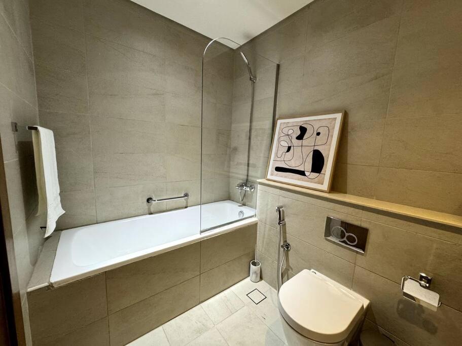 Luxury Mina Azizi Palm Jumeirah-private Beach
