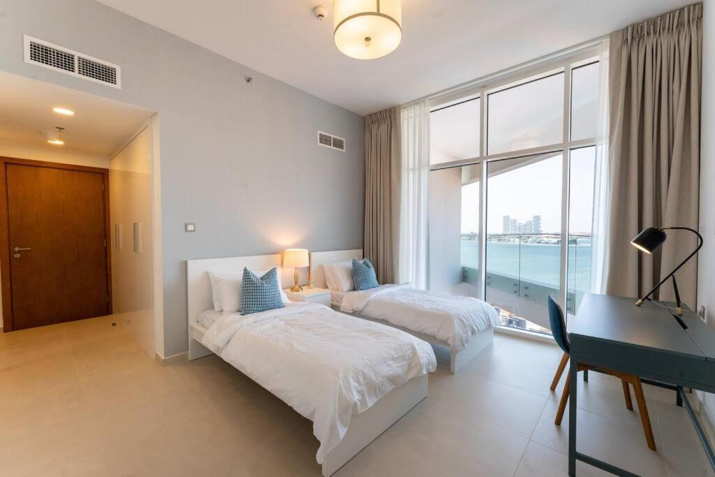 Luxury Mina Azizi Palm Jumeirah-private Beach * Dubai