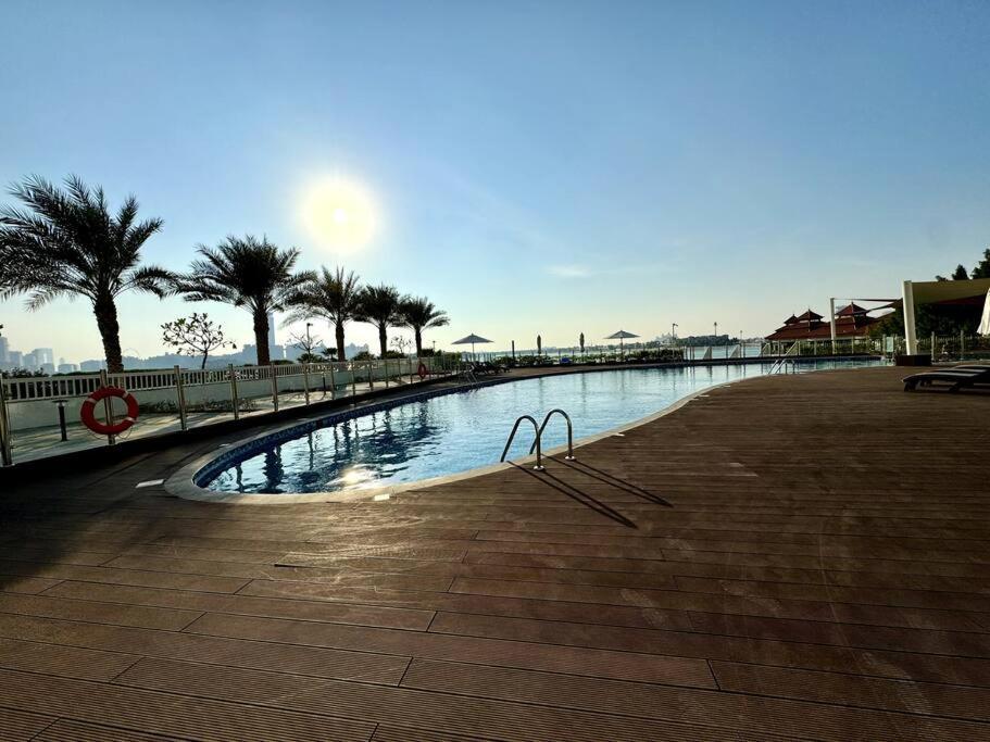 Apartment Luxury Mina Azizi Palm Jumeirah-private Beach