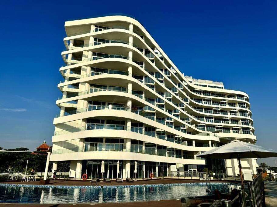 Apartment Luxury Mina Azizi Palm Jumeirah-private Beach *