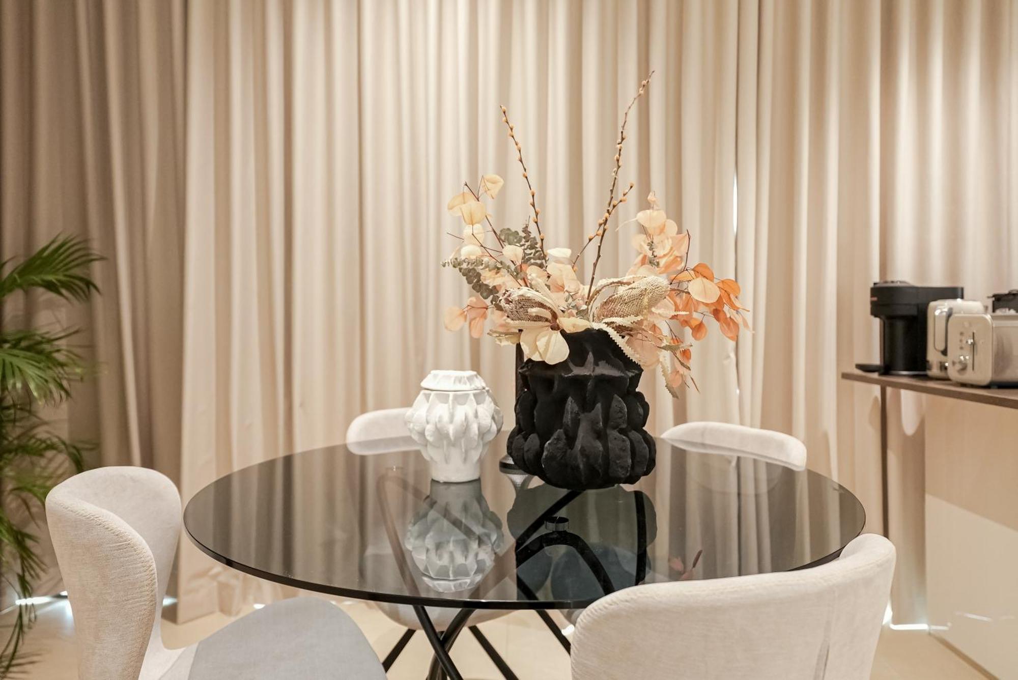 Apartment Luxe Living: Spacious Waterfront 2br In Marina Gate