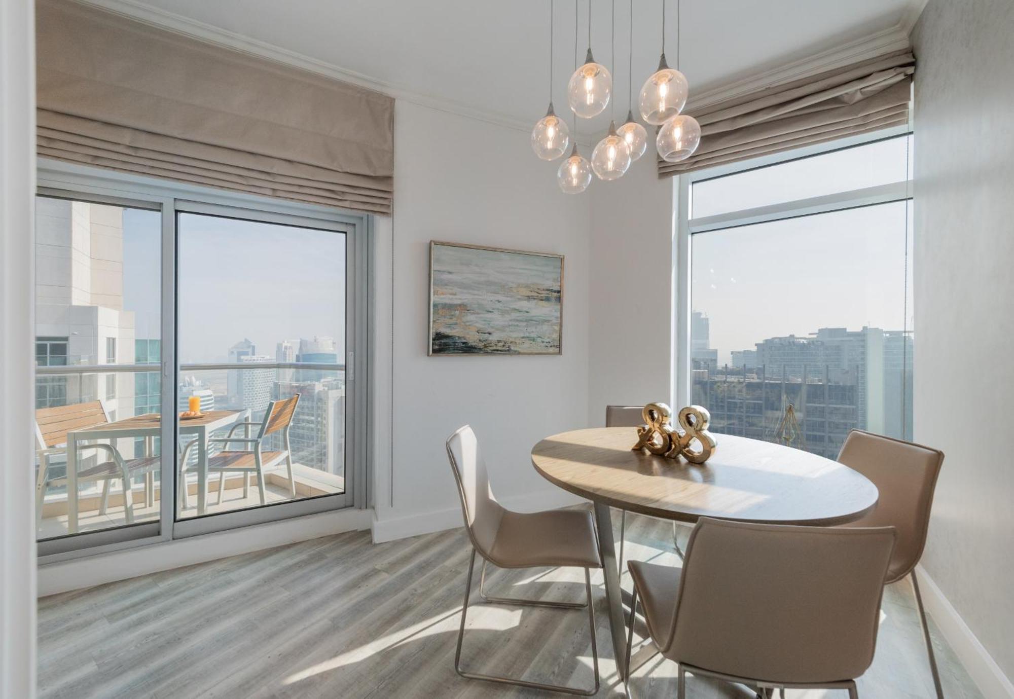 Boutique Living - Burj Views - Renovated * Dubai