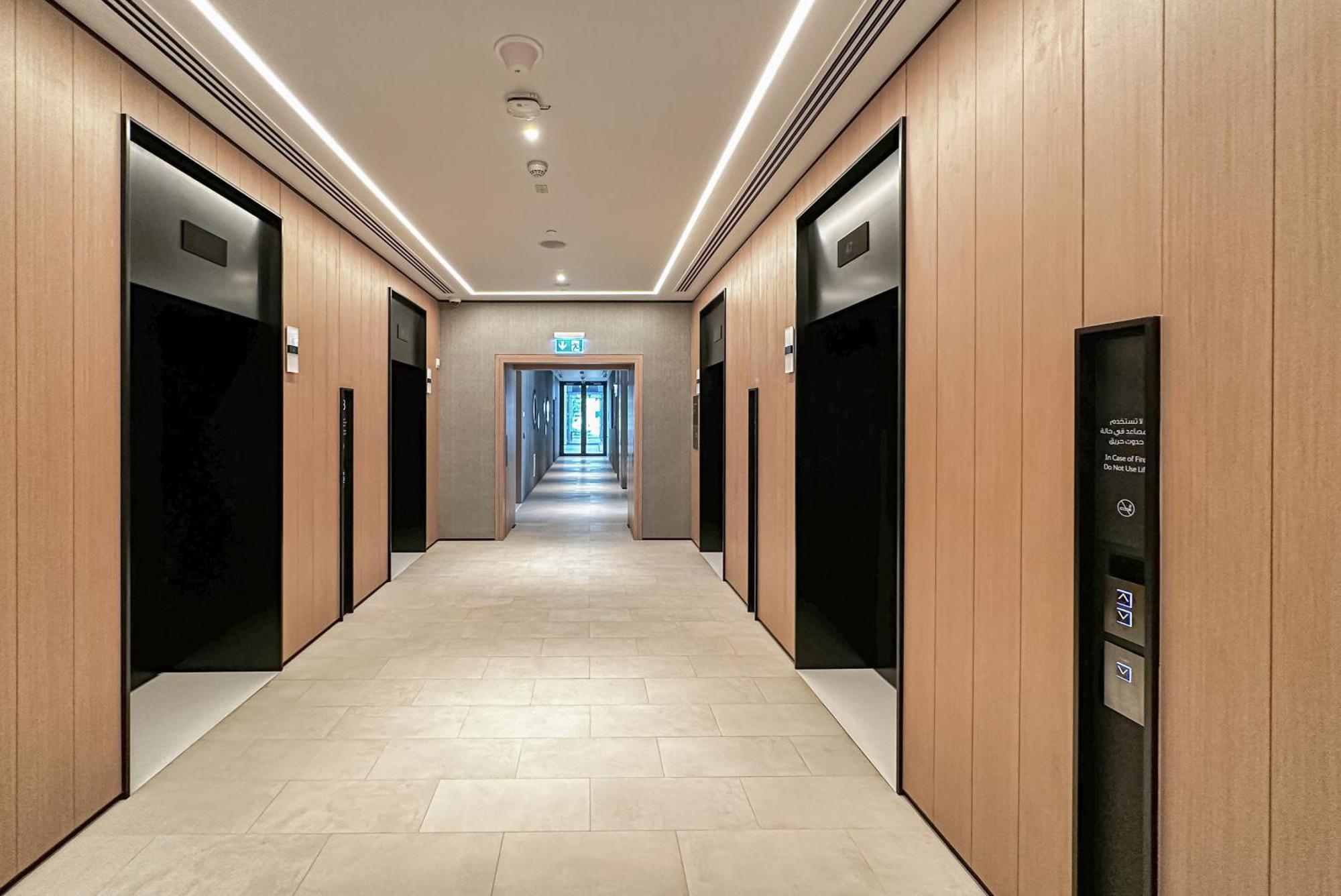 Modern 2br High Floor Haven In Vida Marina