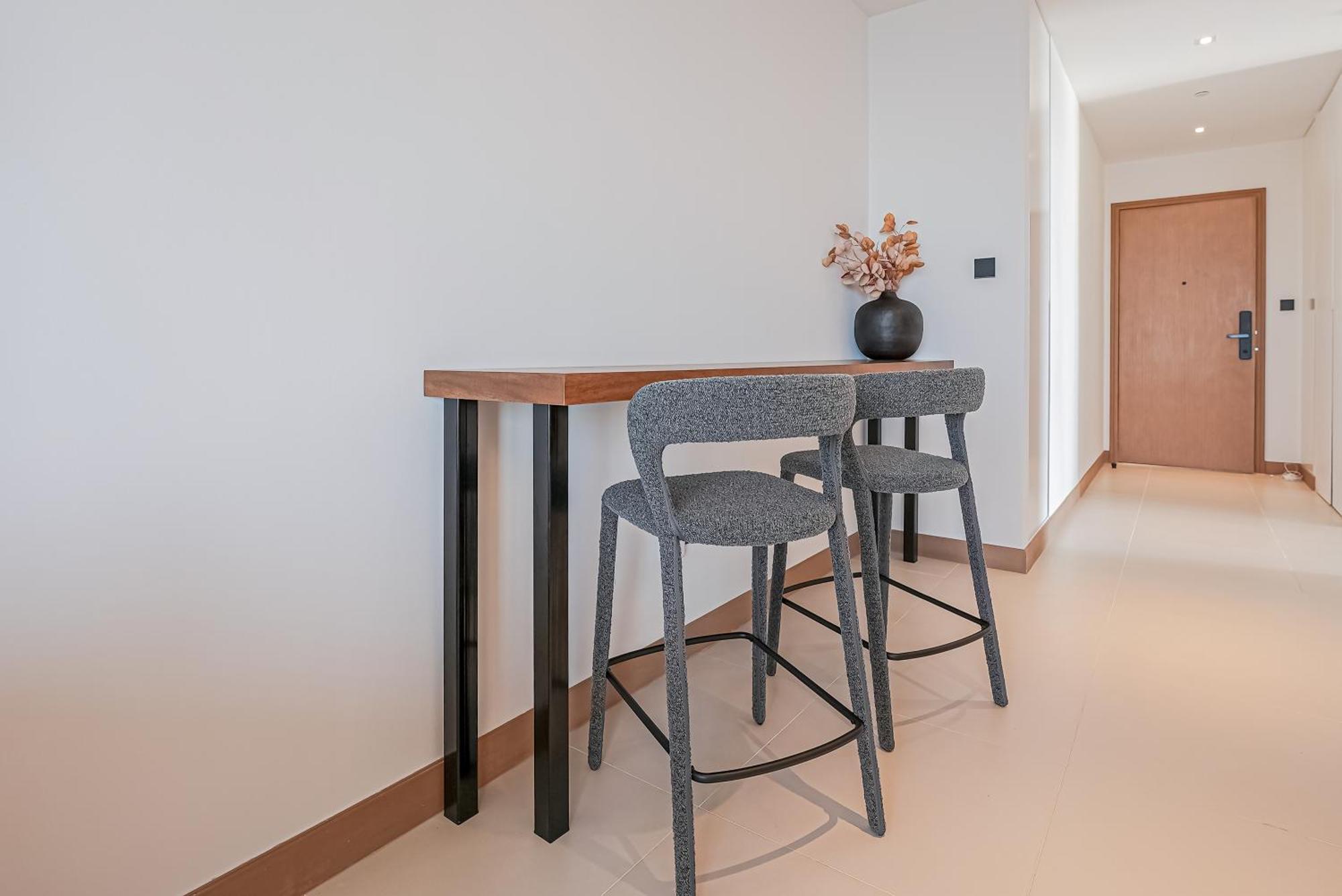 Apartment Modern 2br High Floor Haven In Vida Marina *