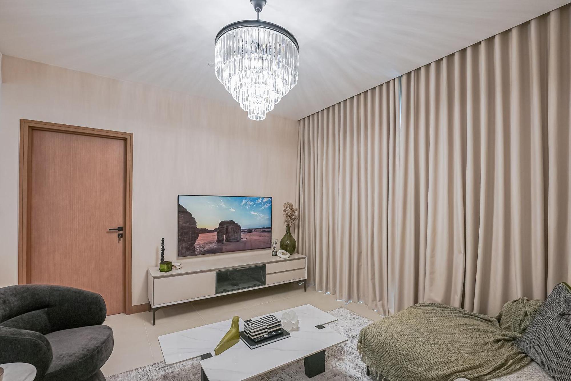 Apartment Modern 2br High Floor Haven In Vida Marina