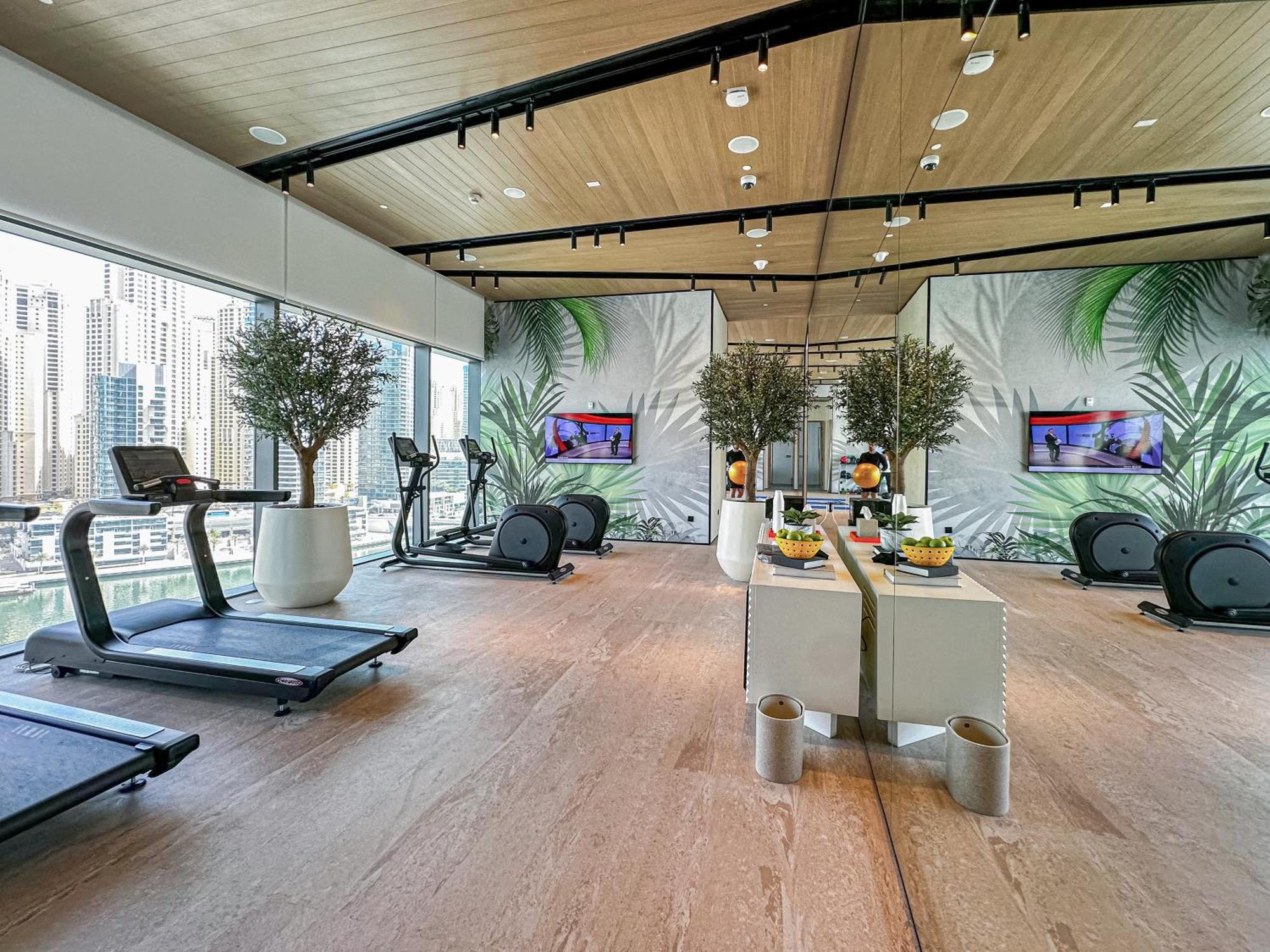 Apartment Modern 2br High Floor Haven In Vida Marina *
