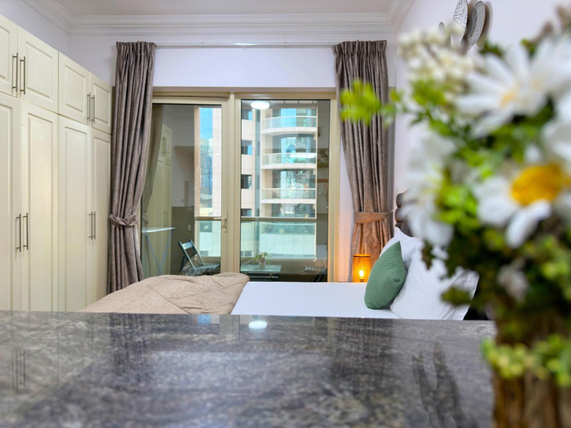 Apartment Brand New W/ Balcony In Center Of Marina