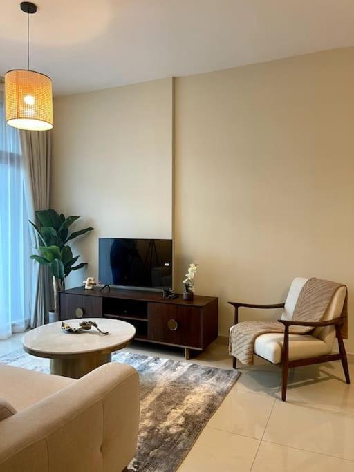 Lux 1br 2 Min To Burj Khalifa Apartment *