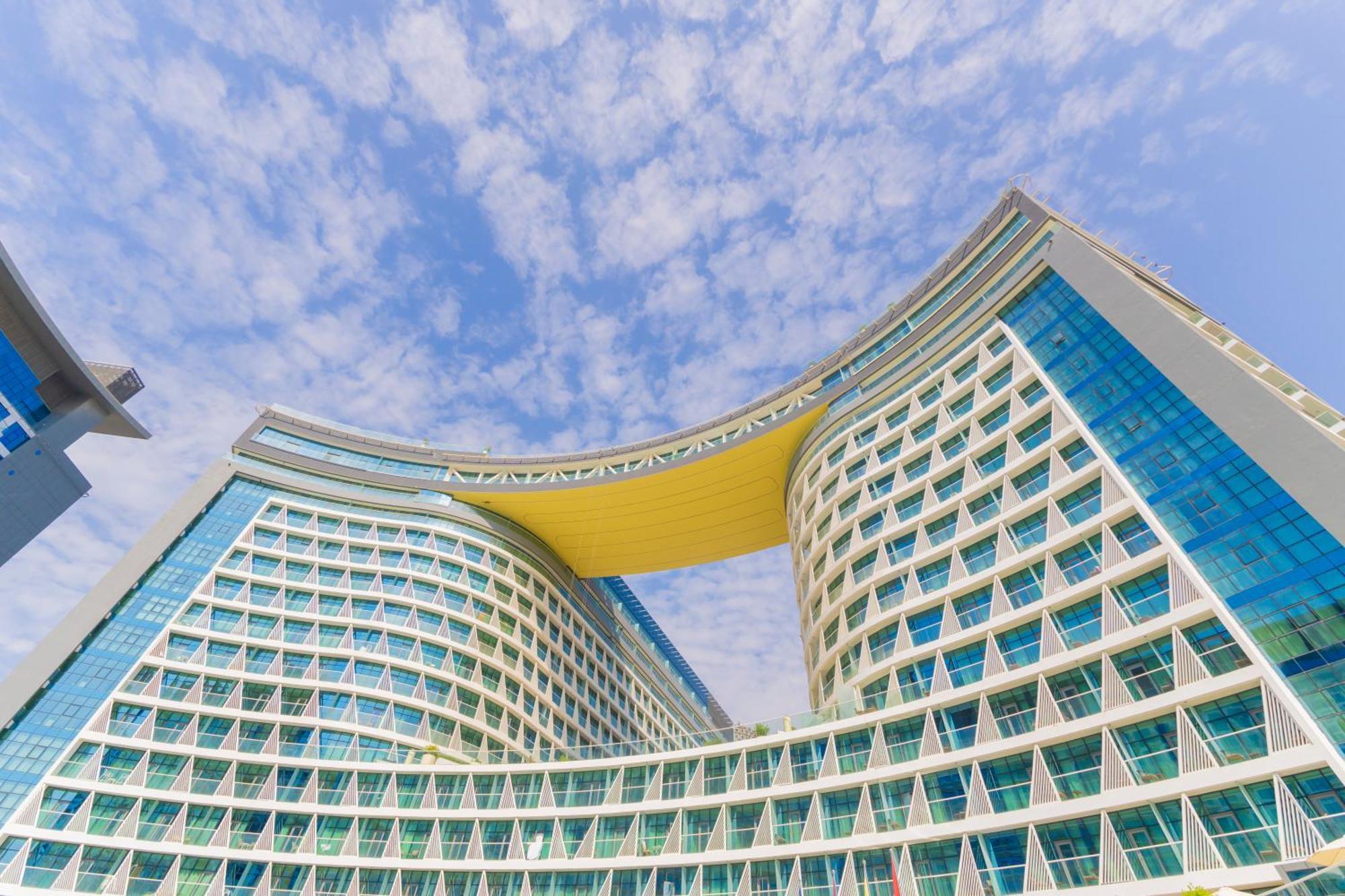 Apartment With Private Access At Palm Jumeirah *