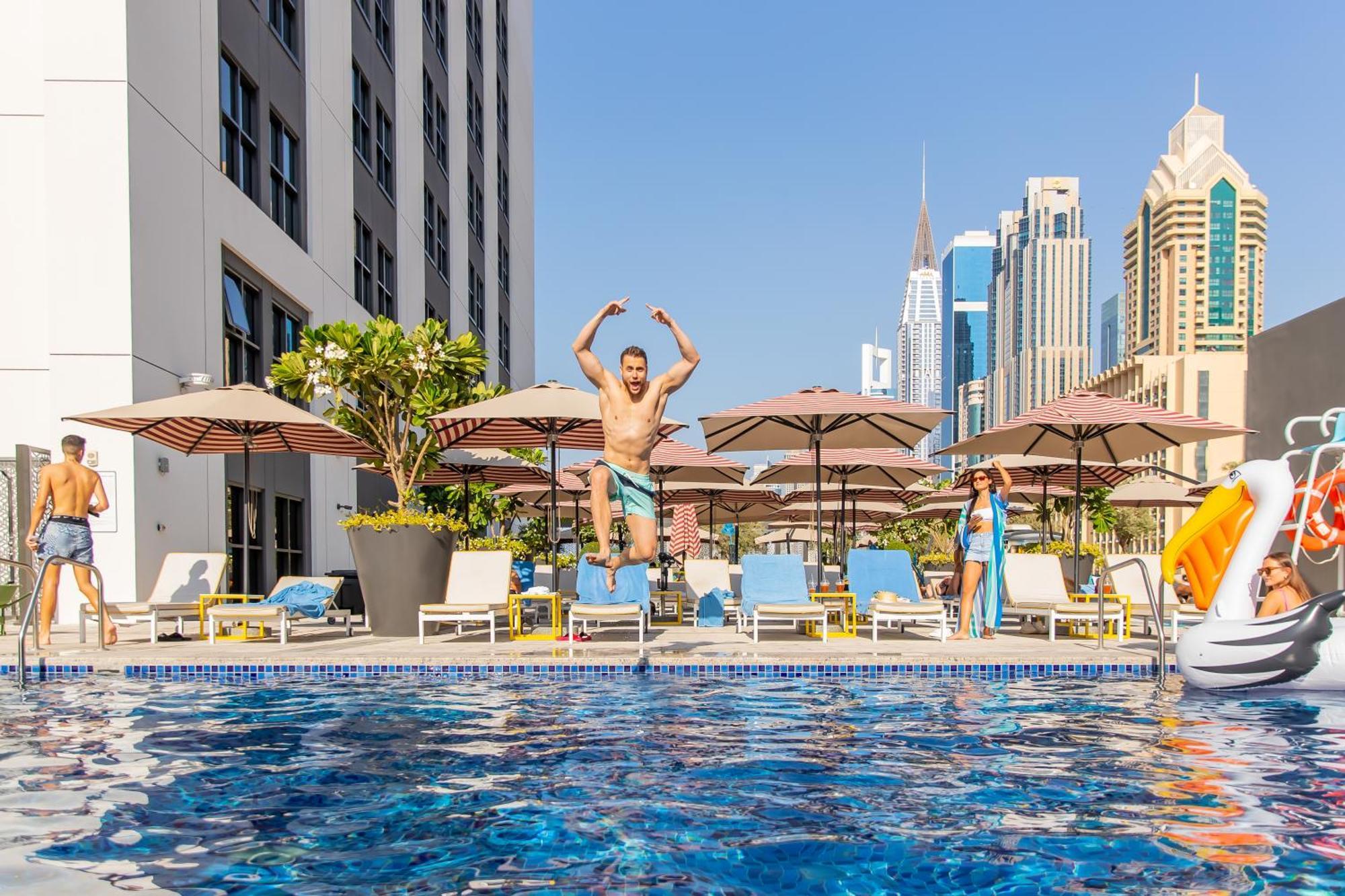 Hotel Rove Walk