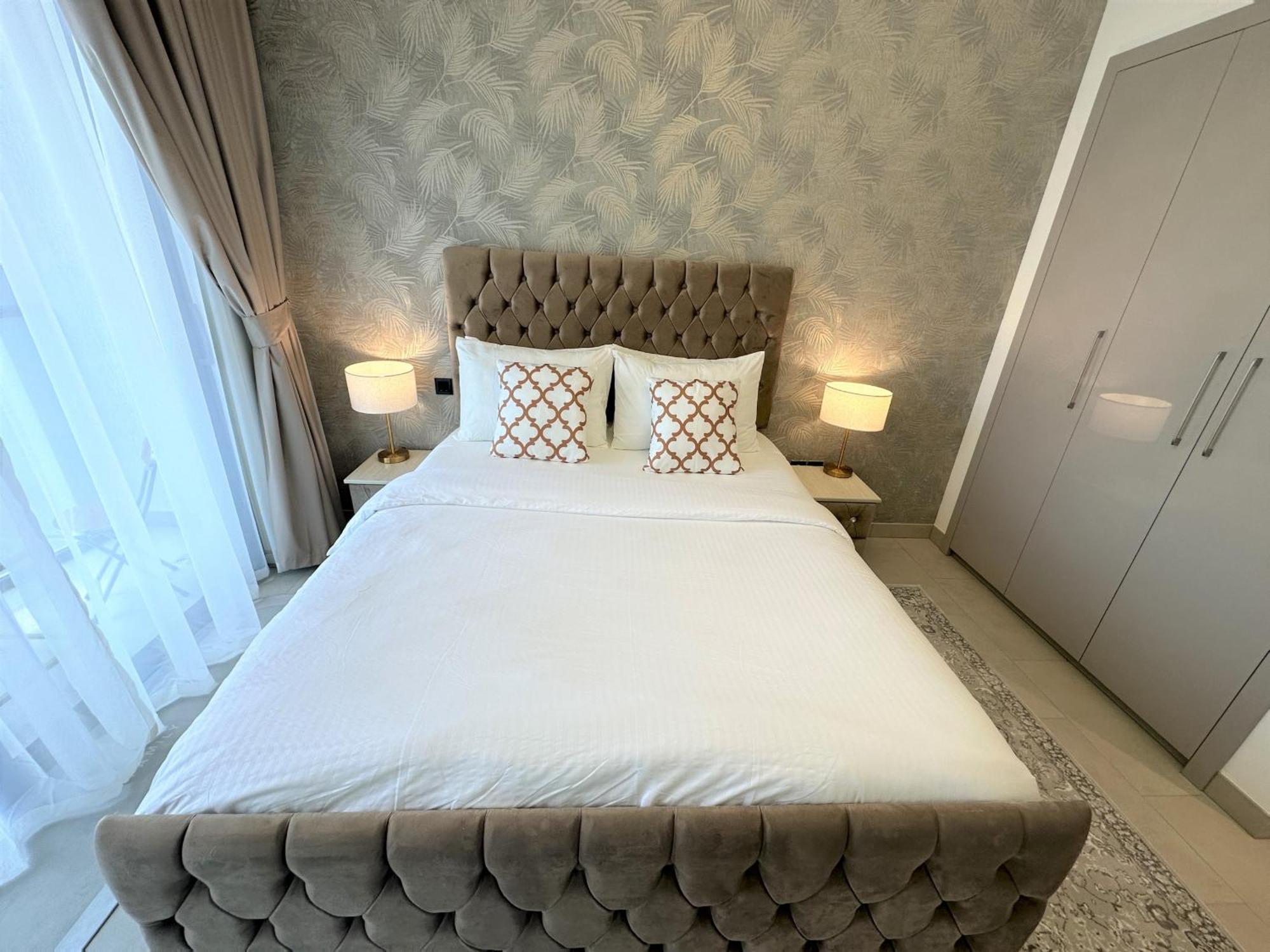 Apartment Easygo - Sobha Waves 1 Bedroom & Study Modern *