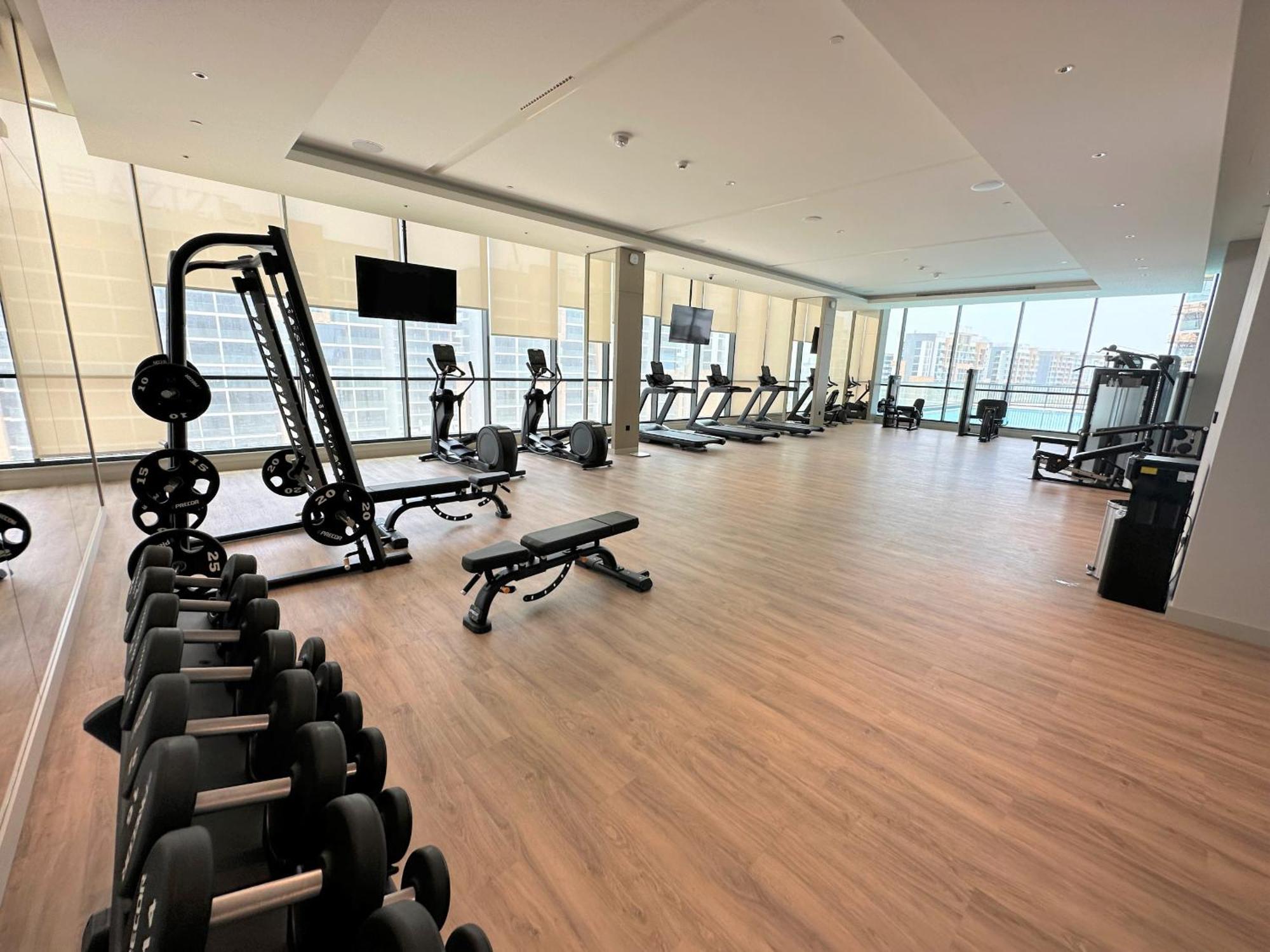 Easygo - Sobha Waves 1 Bedroom & Study Modern * Dubai