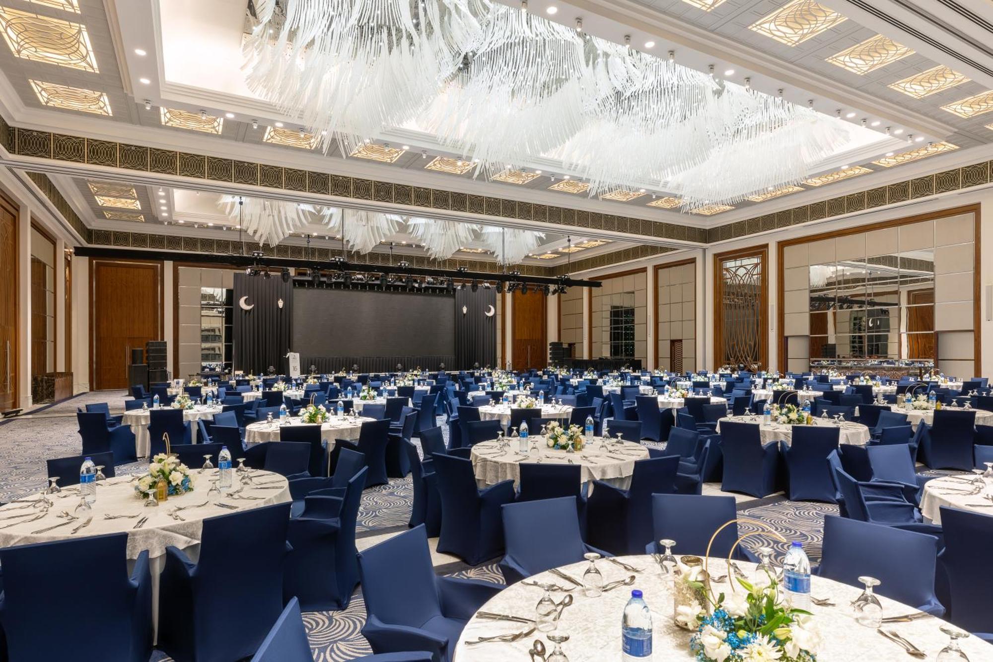 Hotel Hilton Al Habtoor 5*