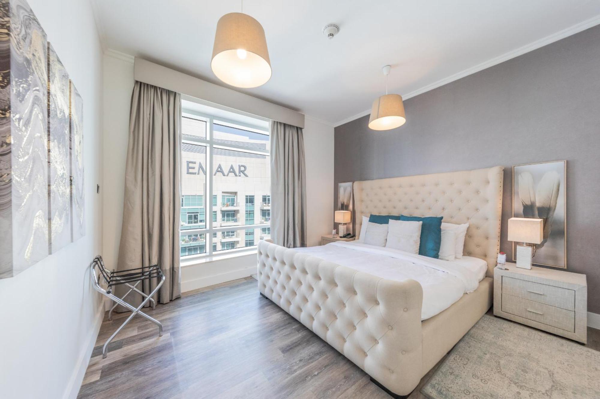 Boutique Living - Burj Views - Renovated *