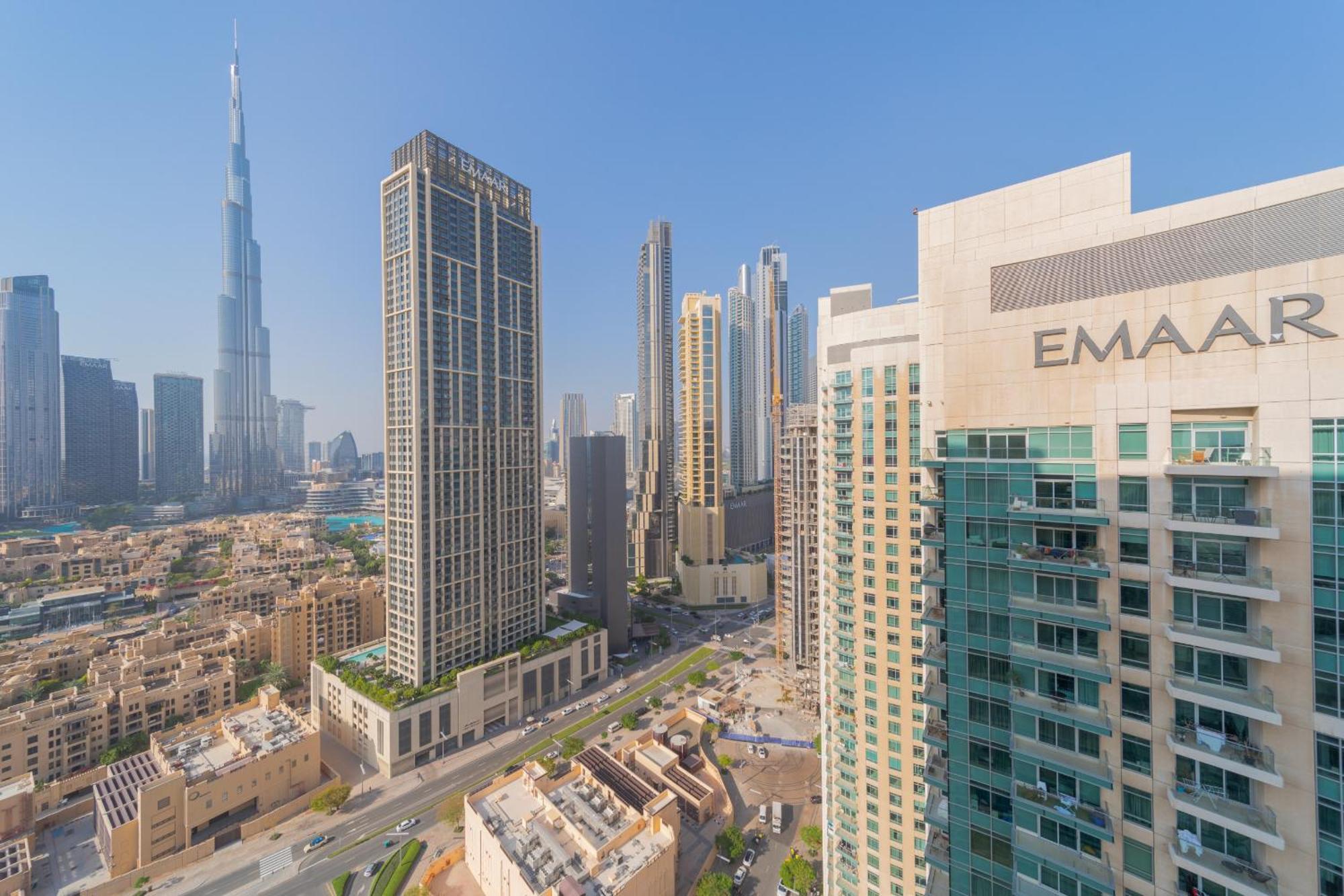 Boutique Living - Burj Views - Renovated * Dubai
