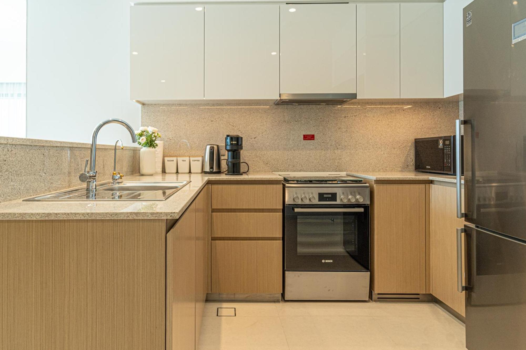 First Class 2br With Full Burj Khalifa View Apartment