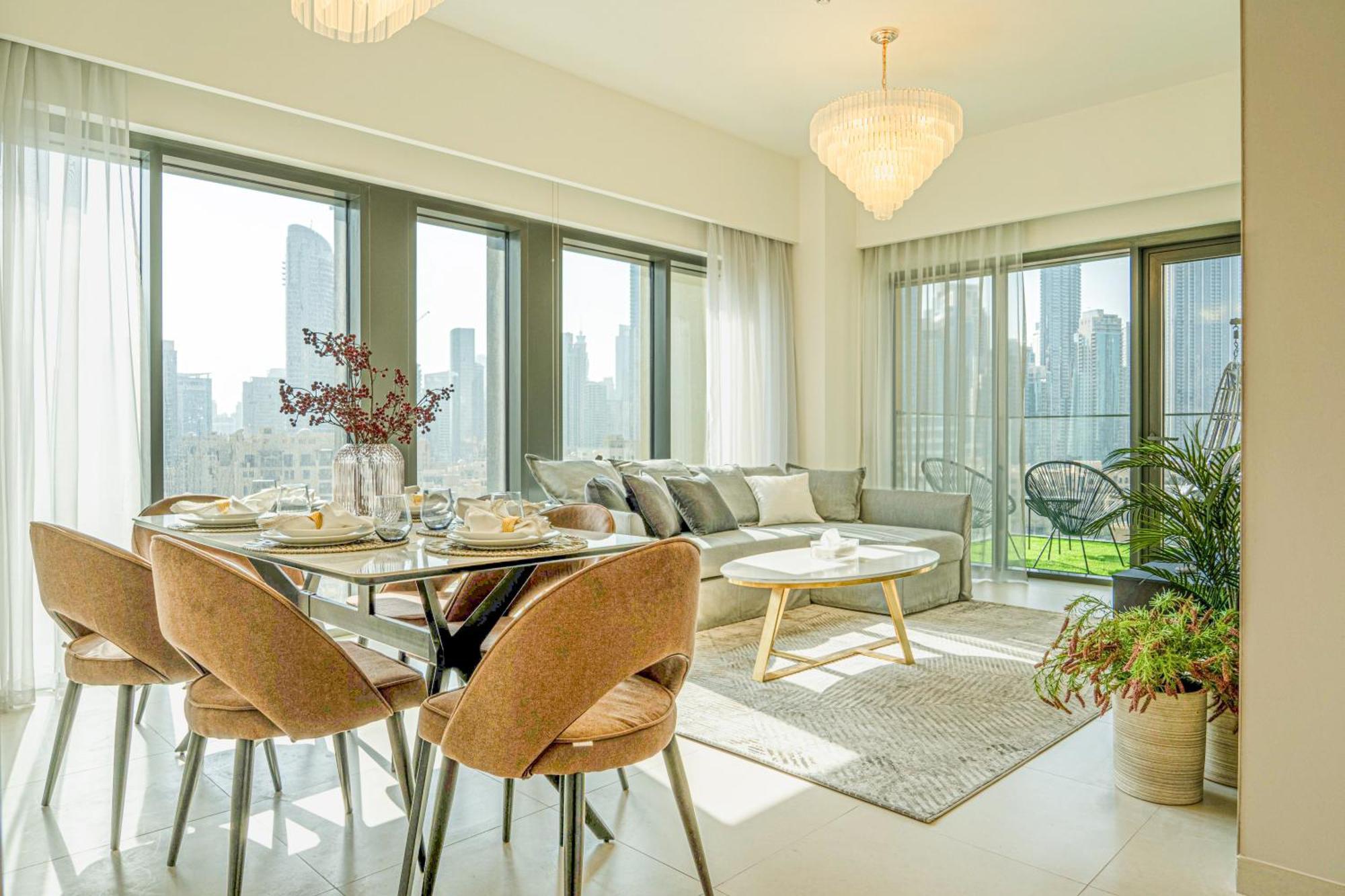 First Class 2br With Full Burj Khalifa View * Dubai