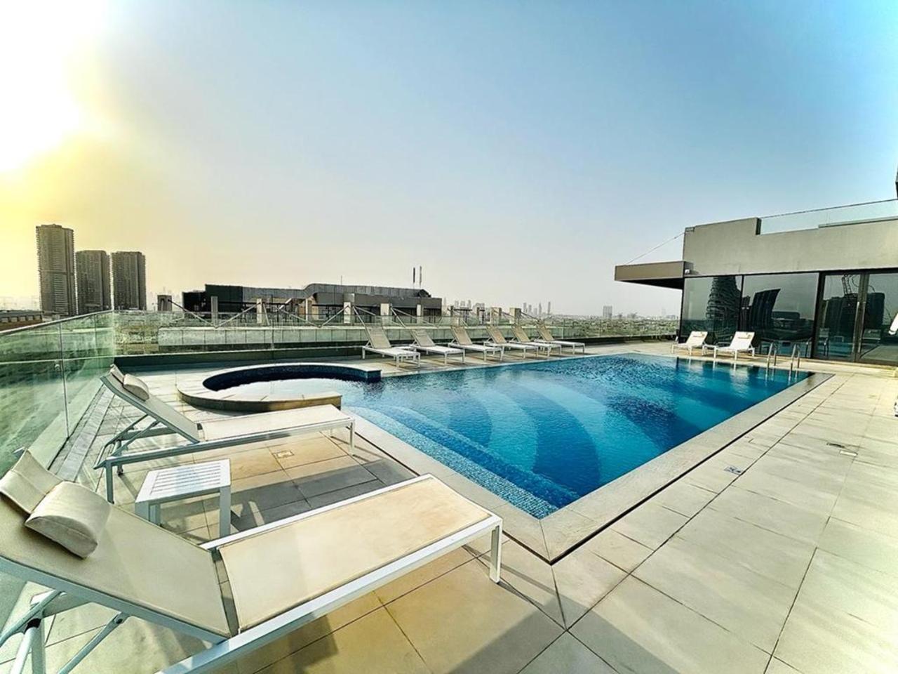 Modern 1 Bedroom At Jvc Prime Location! Apartment