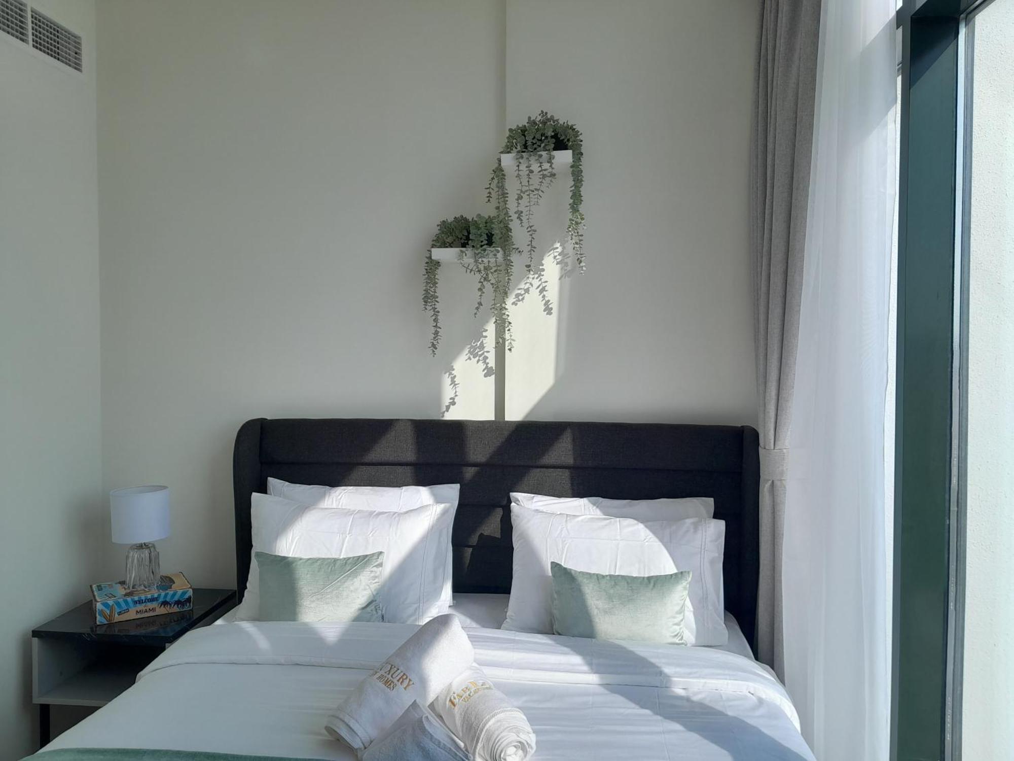 Brand New & Luxuriously Furnished 1 Bedroom