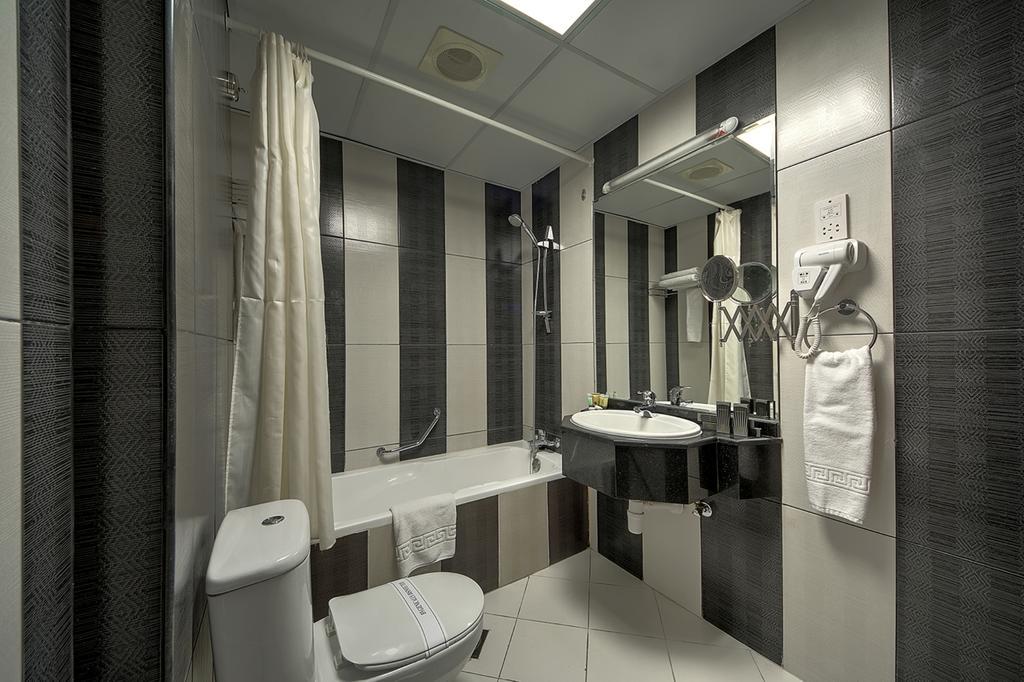 Hotel Delmon Palace 3*