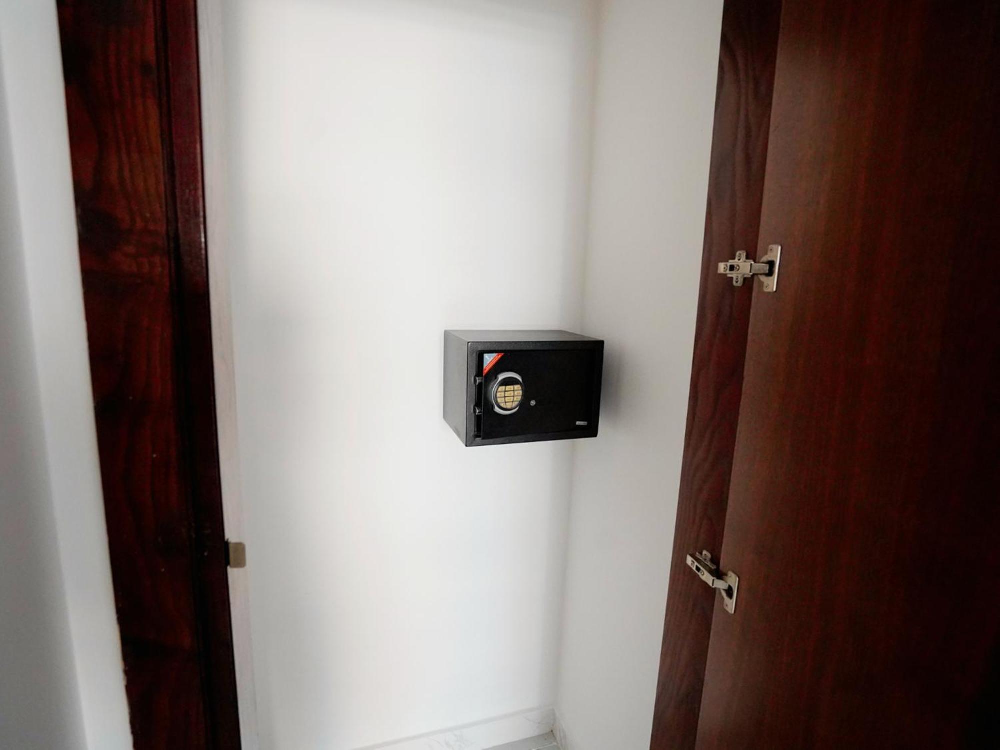 My-places 1 Bed Escan Towers 15 Apartment
