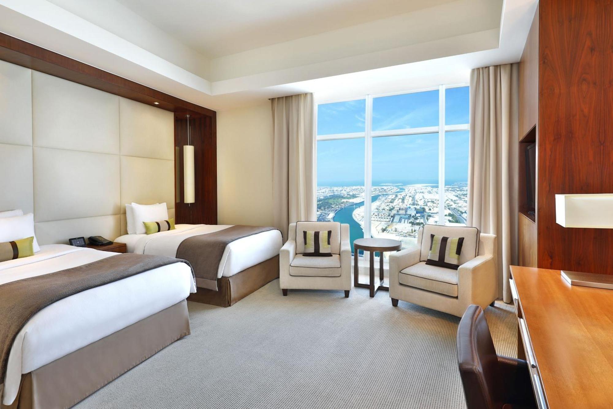 Jw Marriott Marquis Hotel