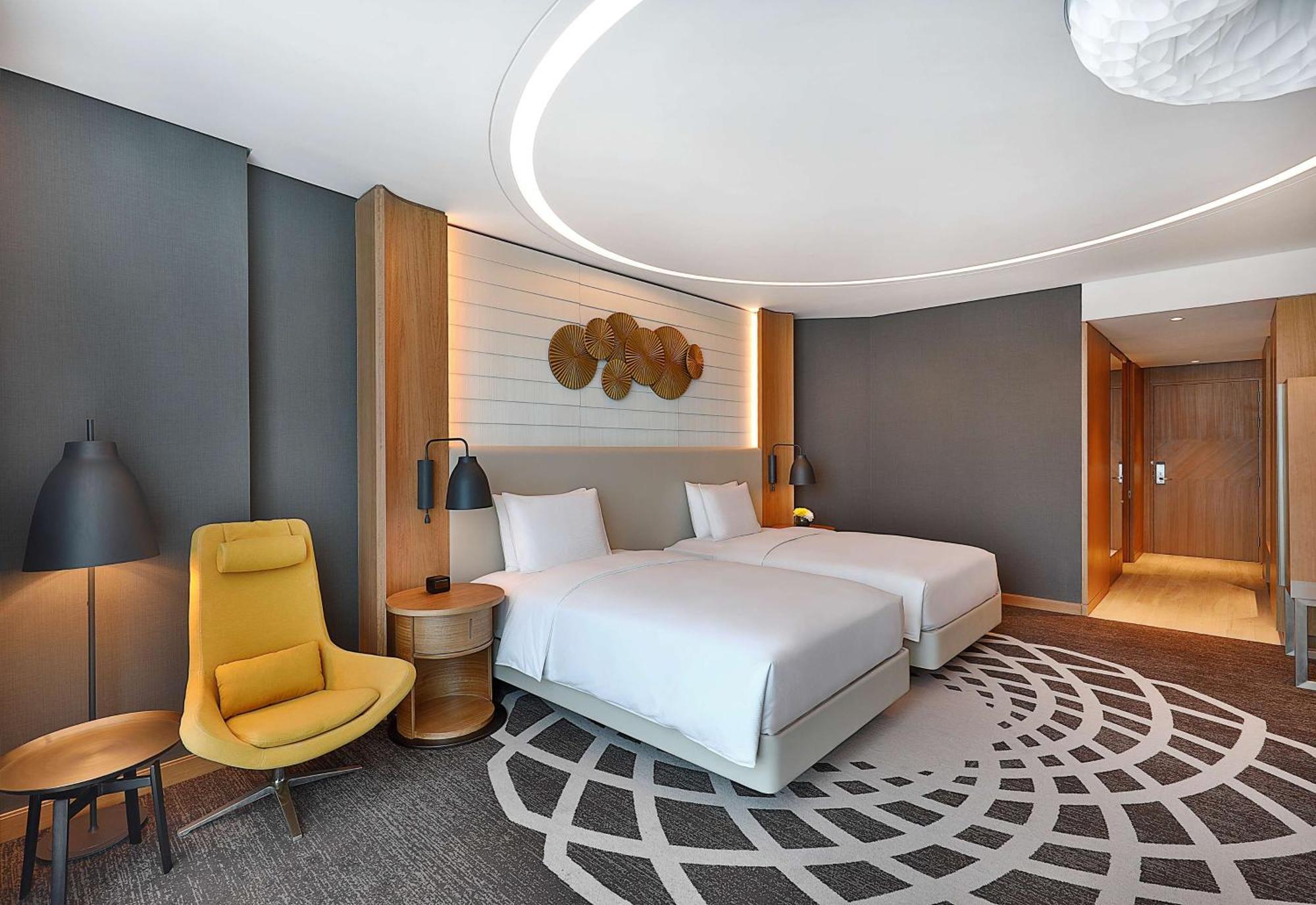 Hotel Doubletree By Hilton - Business Bay 4*