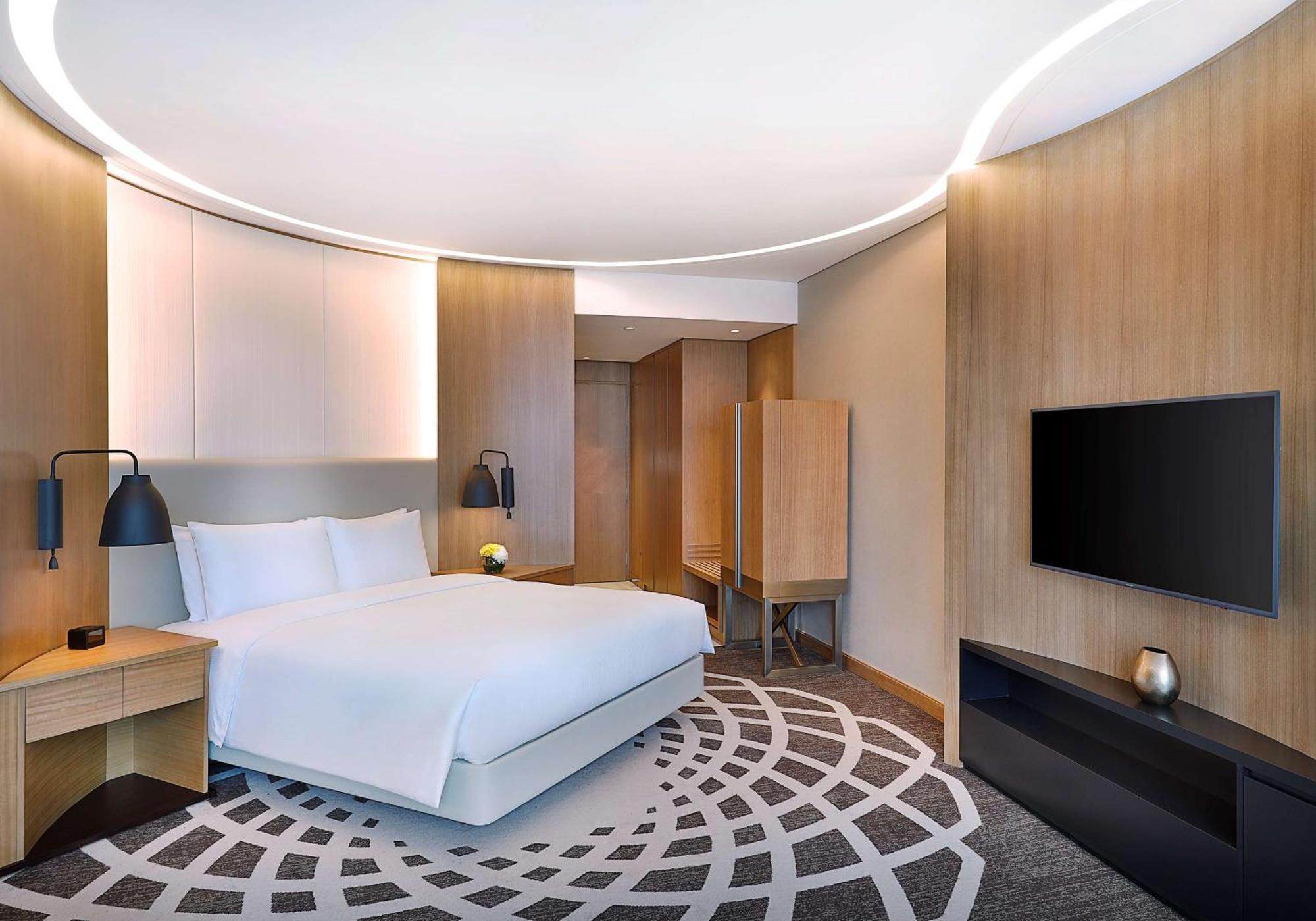 Hotel Doubletree By Hilton - Business Bay 4*