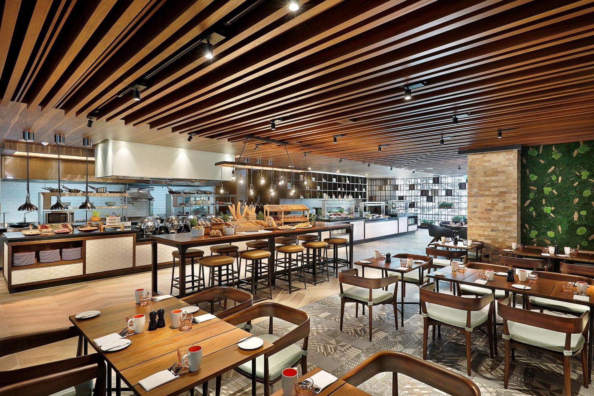 Hotel Doubletree By Hilton - Business Bay 4*