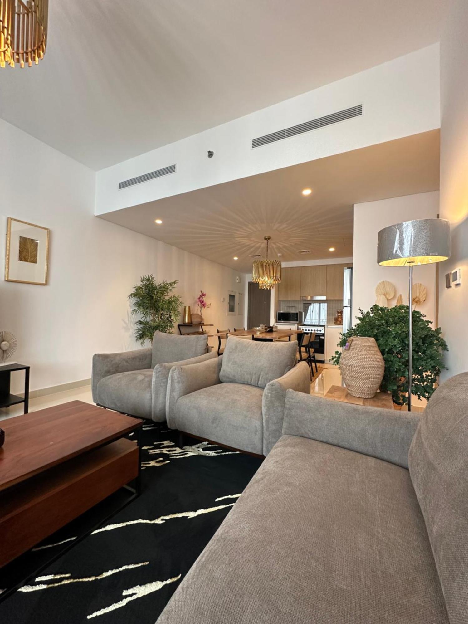 Royal Apartment *