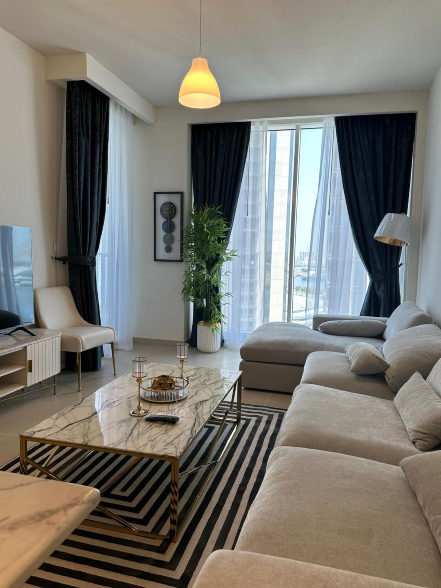 Royal * Dubai
