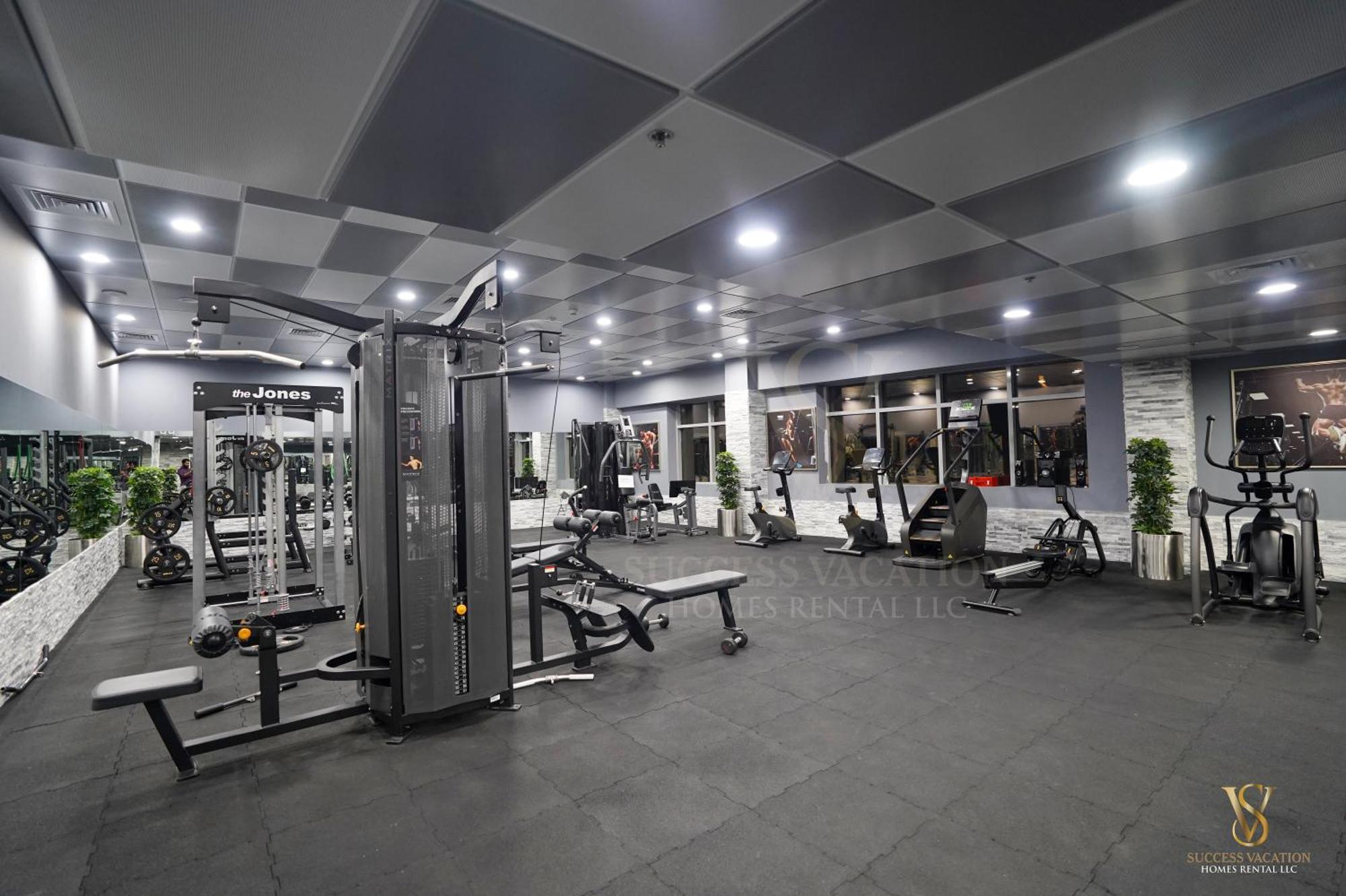 Apartment Success Luxury Apartment: Beachside Living With Daily Housekeeping Dubai