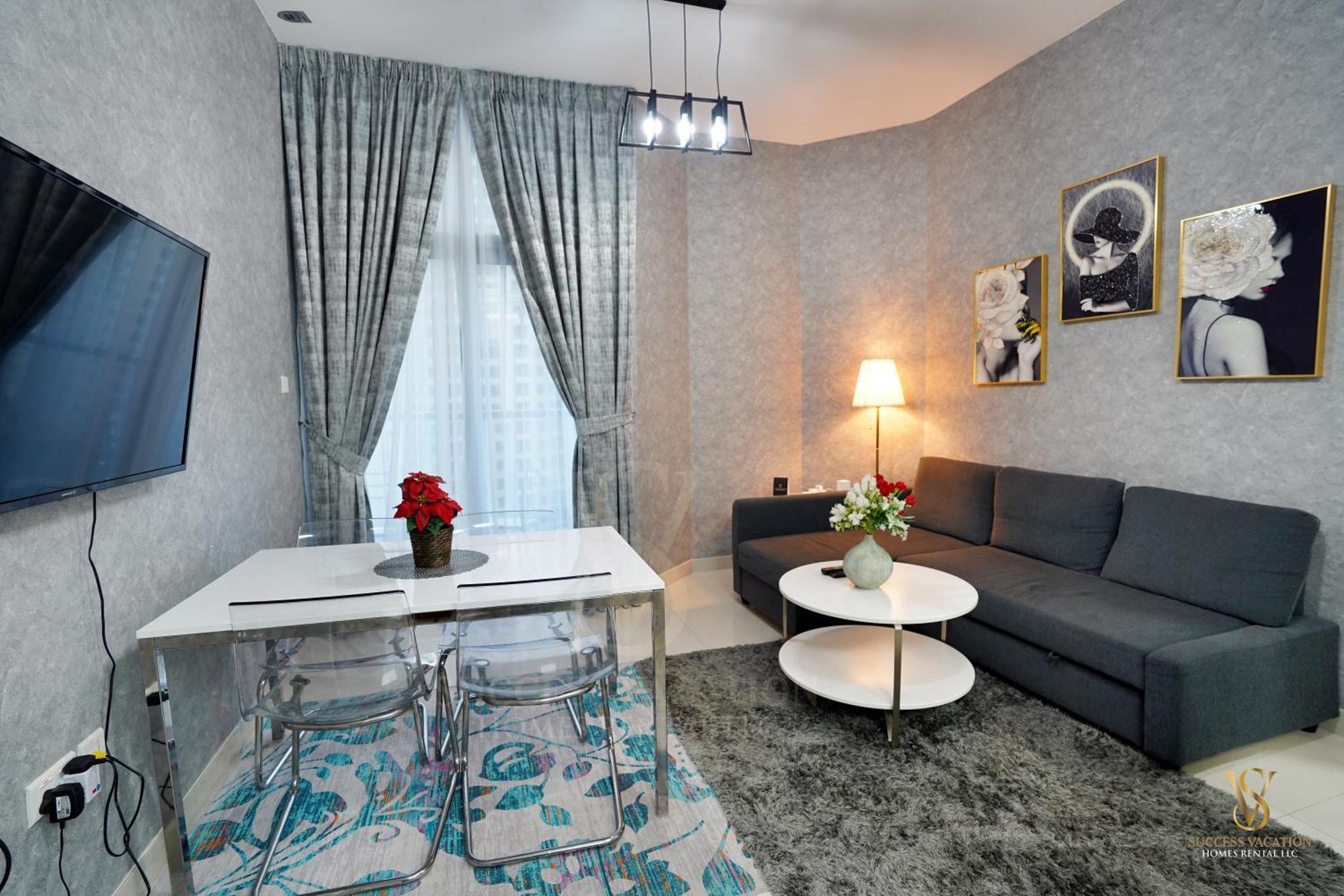 Apartment Success Luxury Apartment: Beachside Living With Daily Housekeeping
