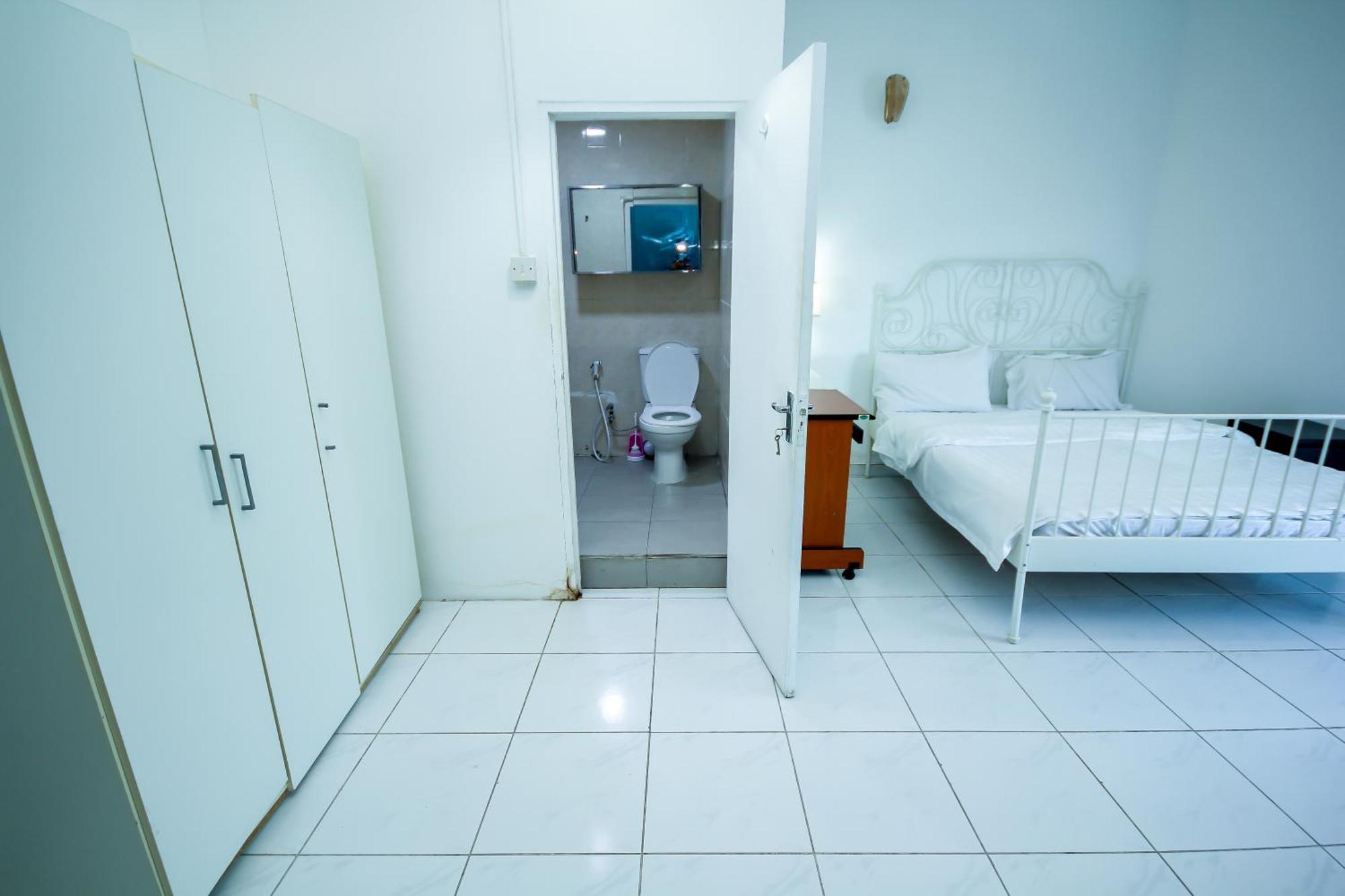 Relaxing Private In Compound Housing Near Burj Alarab 124 Homestay *