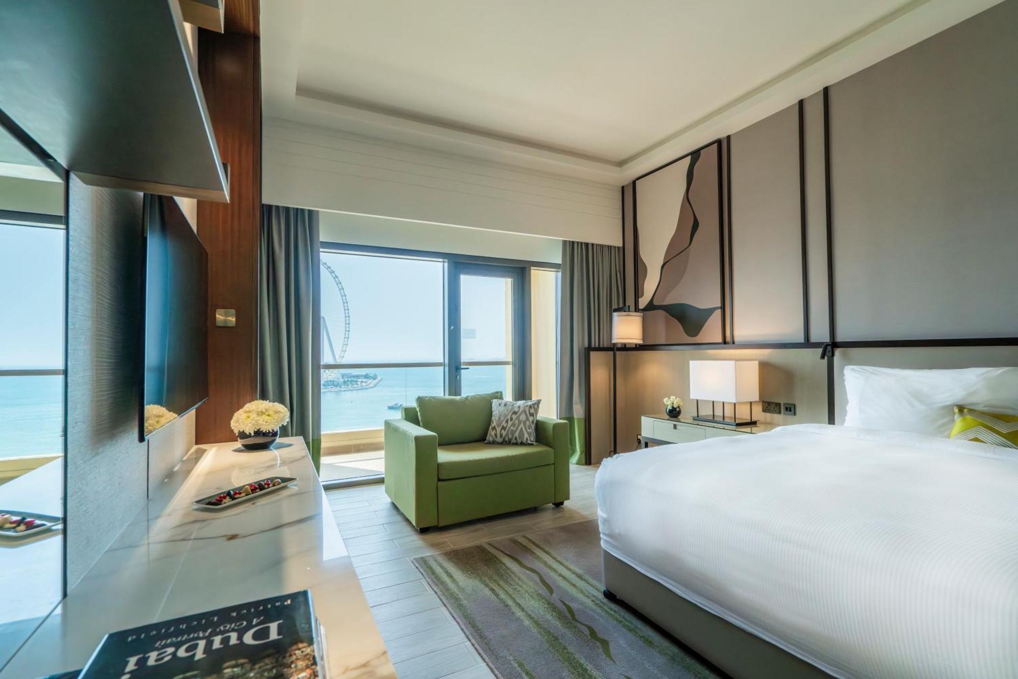 Amwaj Rotana, Jumeirah -