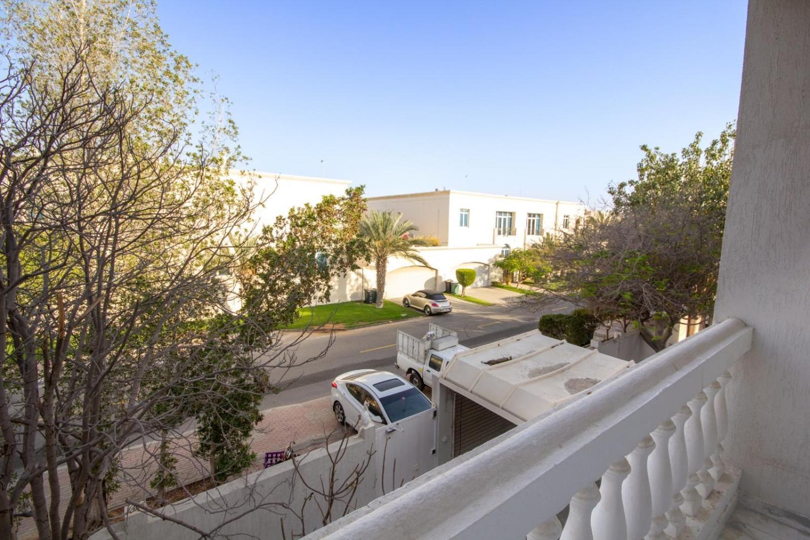 Relaxing Private In Compound Housing Near Burj Alarab 124 *