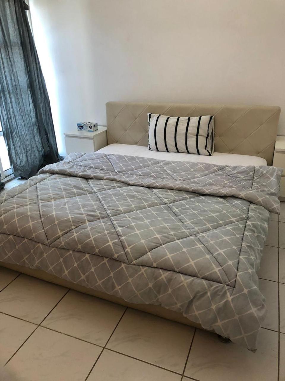 Relaxing Private In Compound Housing Near Burj Alarab 124 Dubai