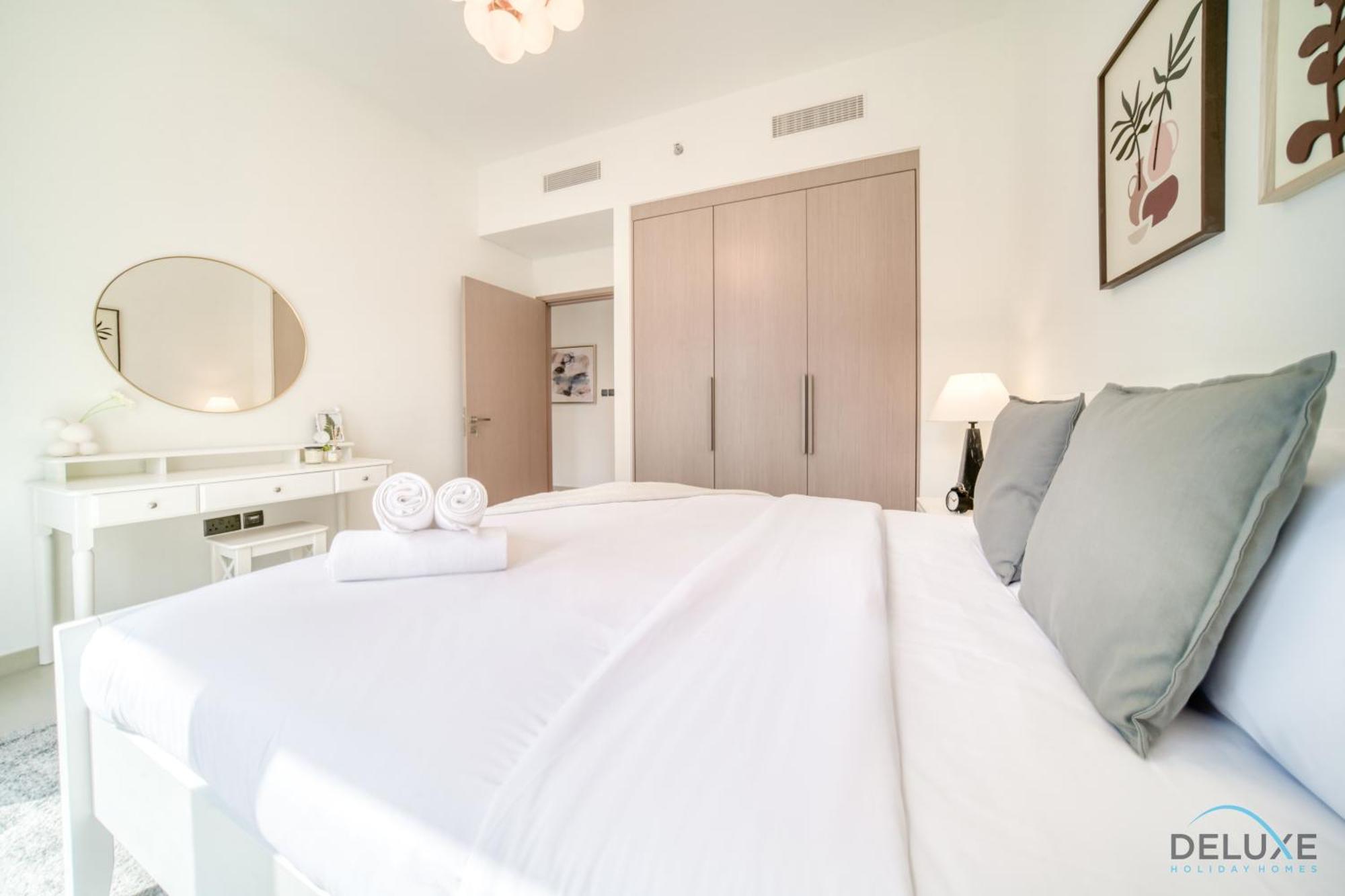 Opulent 1br At Act One Act Two Tower 1 Downtown By Deluxe * Dubai