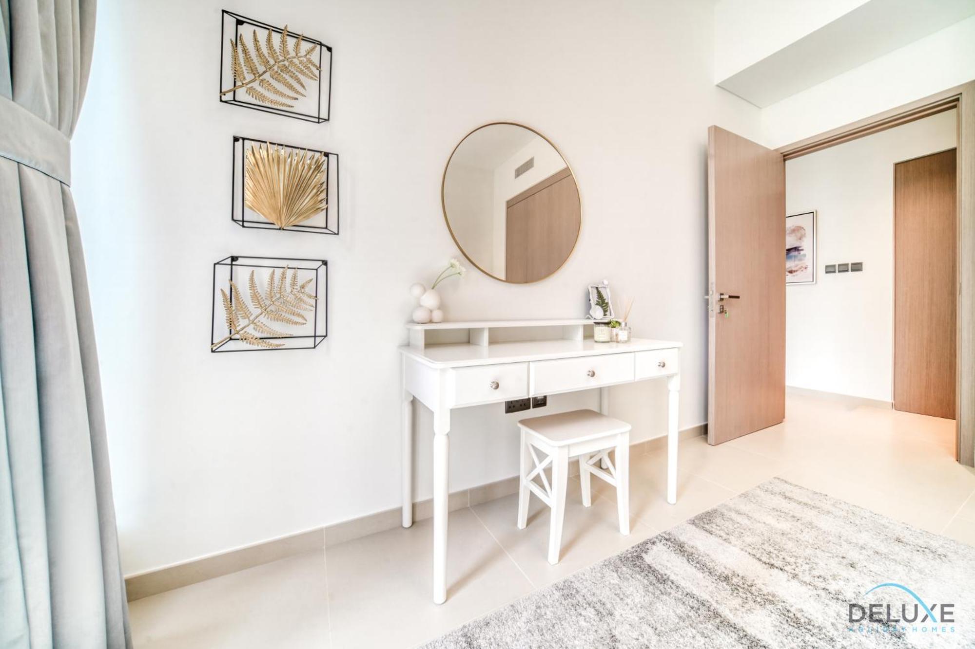 Opulent 1br At Act One Act Two Tower 1 Downtown By Deluxe