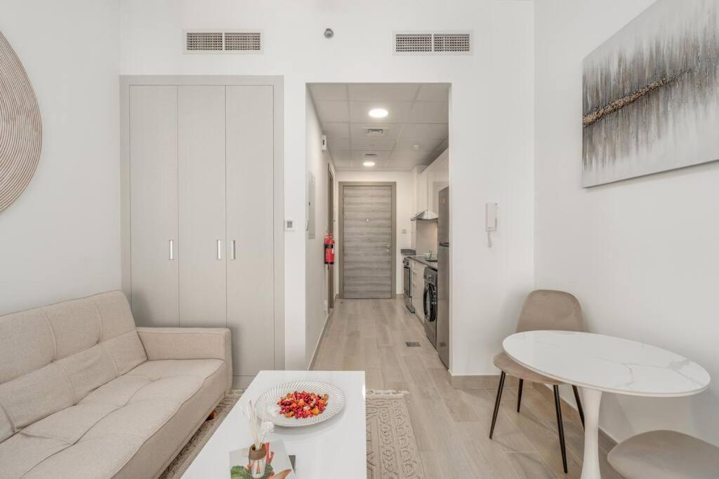 Apartment In Jvc - Heart Of - Bloom Height *
