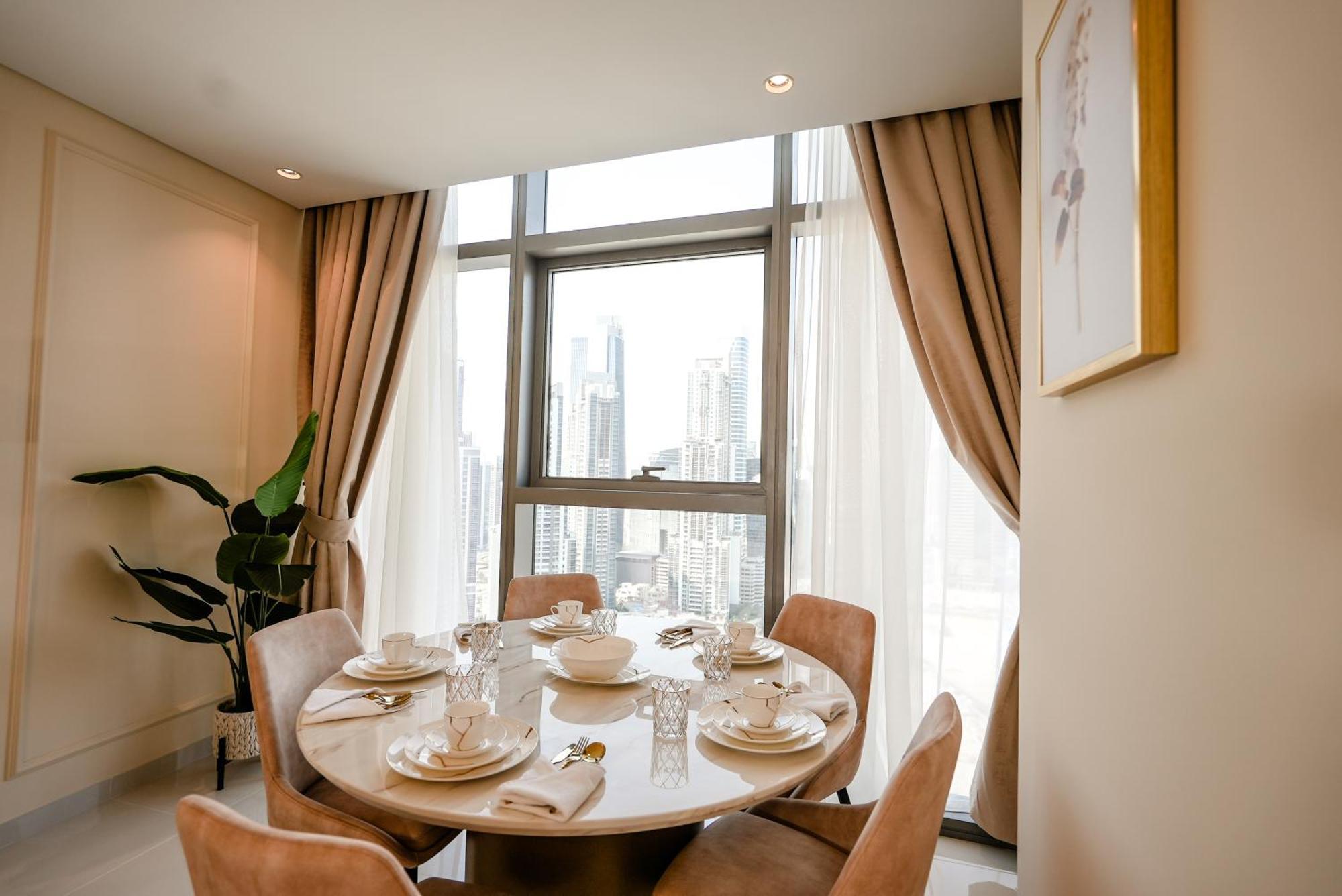 Luxury Burj Khalifa & View Apartment Dubai