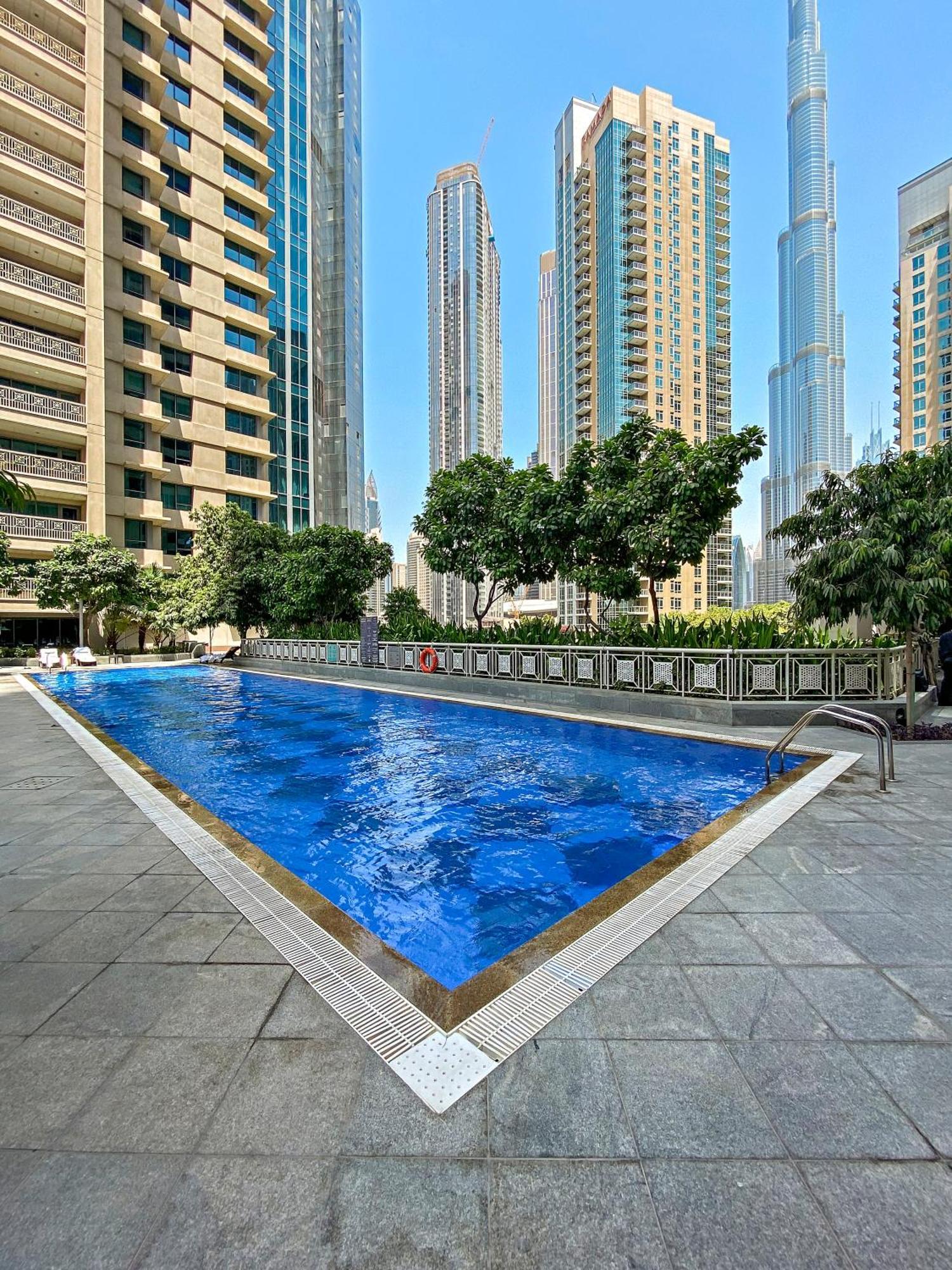 Designer 1br 29 Boulevard Downtown Near Burj Khalifa Apartment Dubai