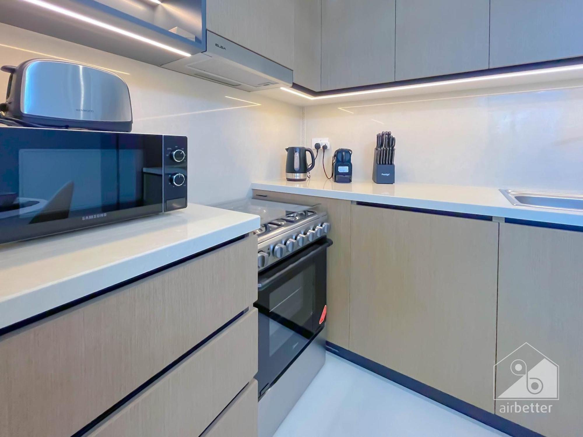 Apartment Burj Crown Luxury 2-bedroom With Balcony *