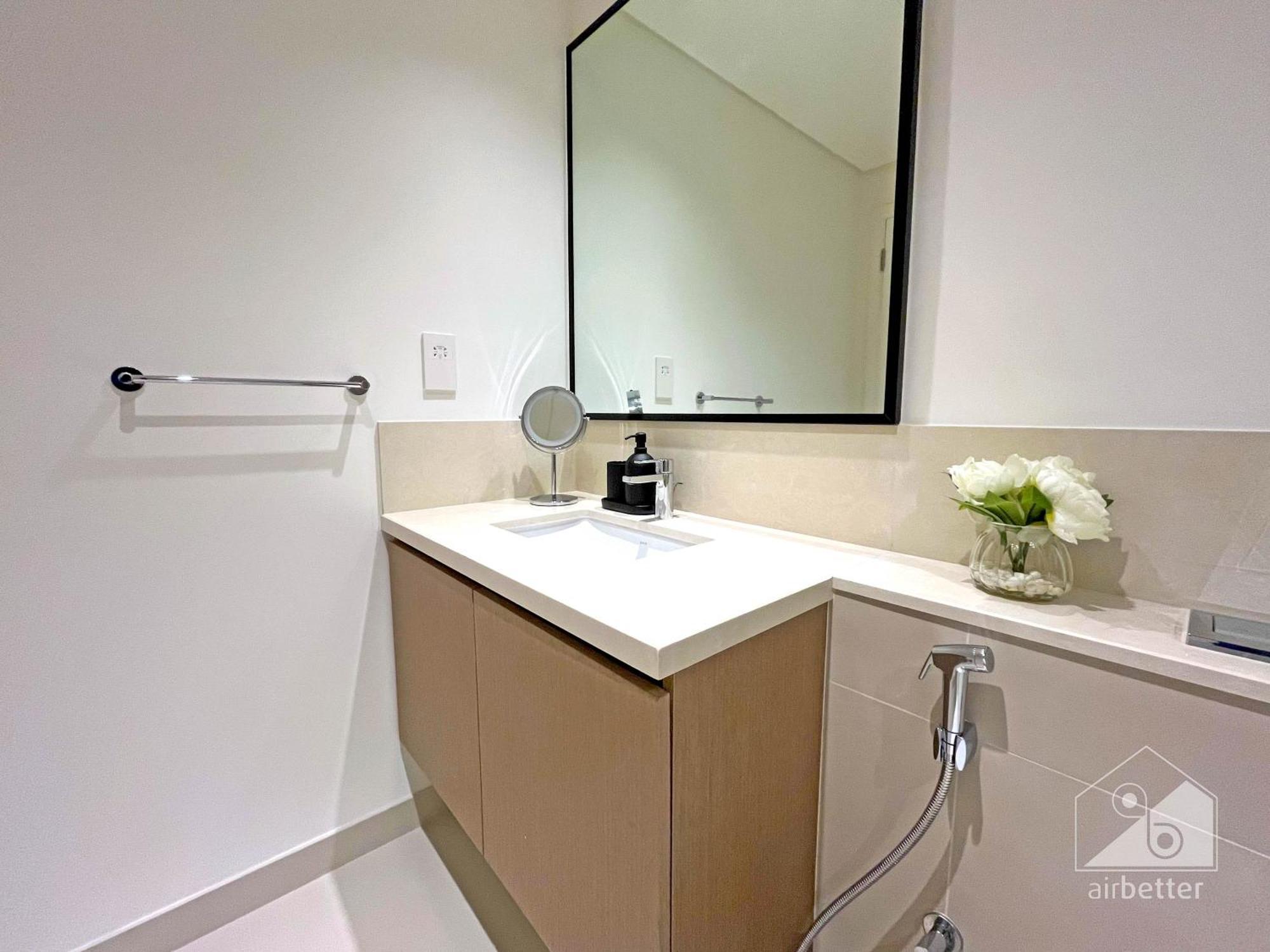 Burj Crown Luxury 2-bedroom With Balcony Dubai