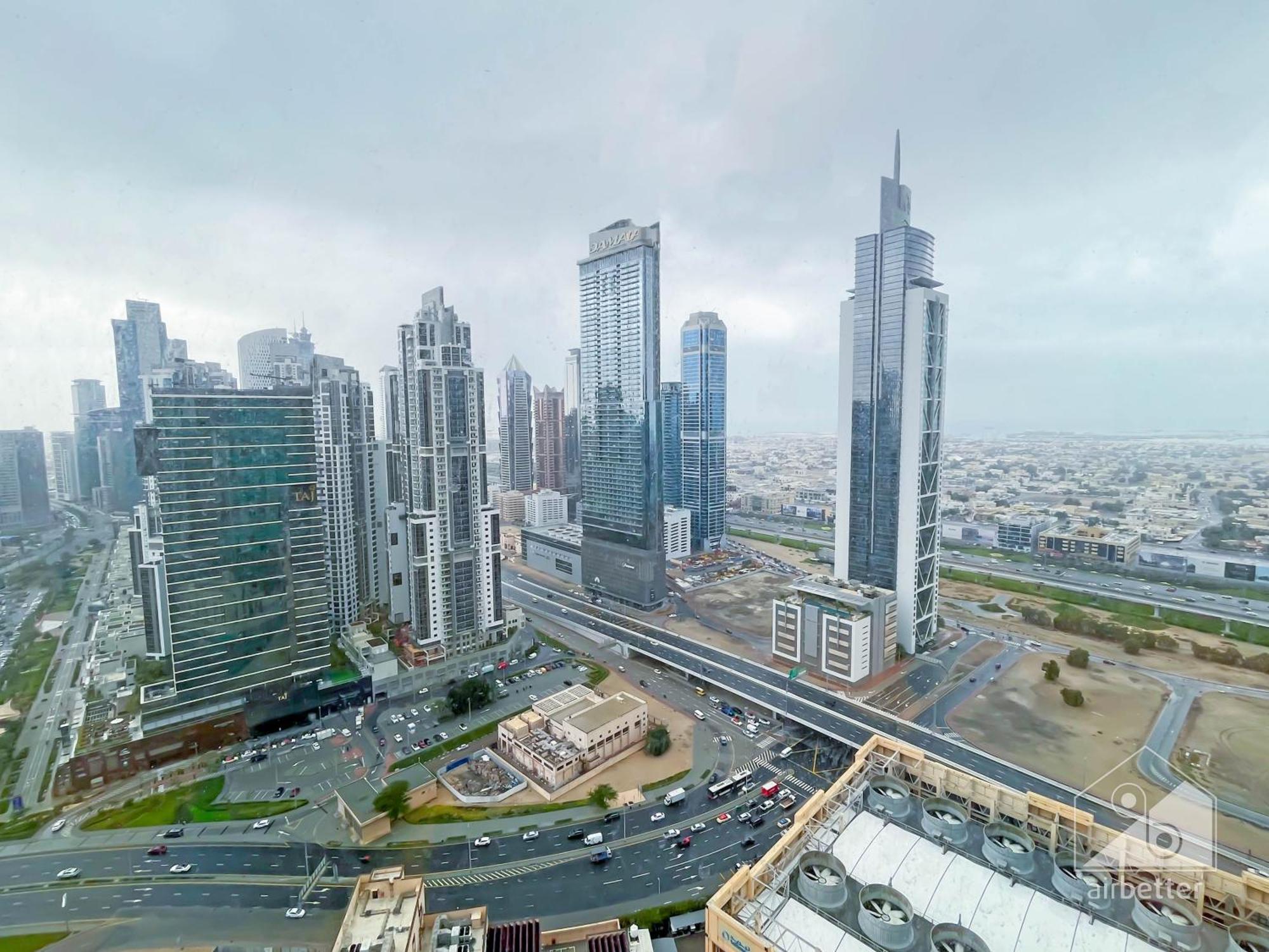 Apartment Burj Crown Luxury 2-bedroom With Balcony *