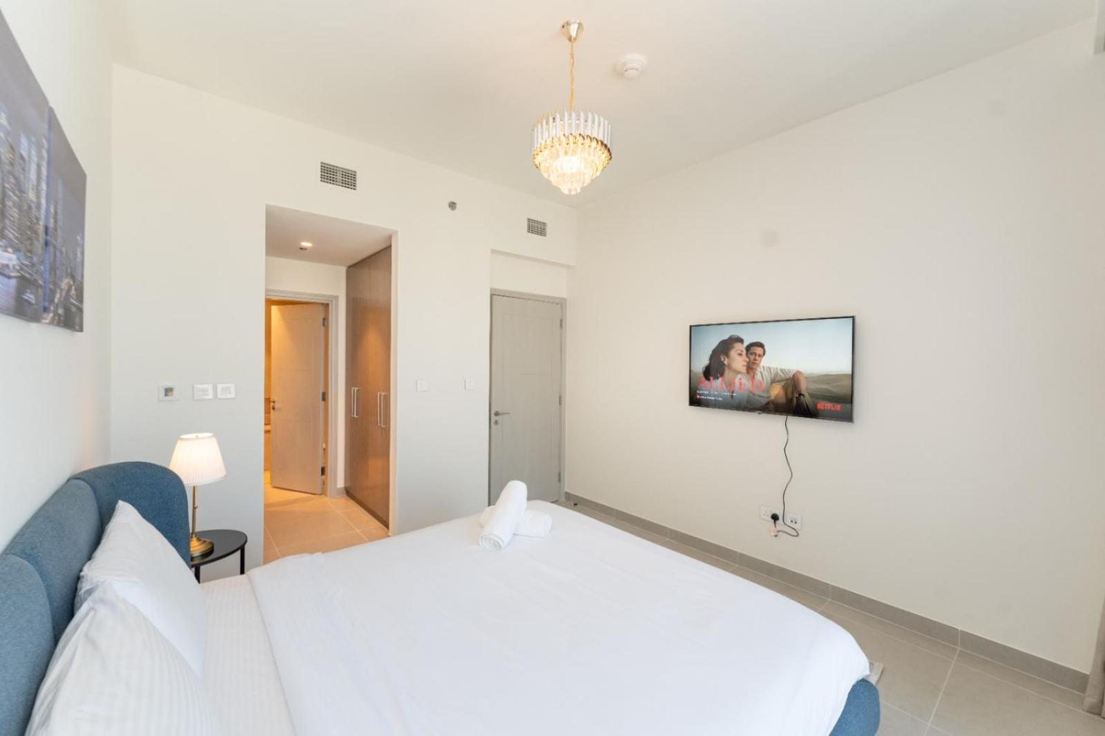 Apartment Charming In Downtown Just Steps From Burj Khalifa & Mall By Bhavan *