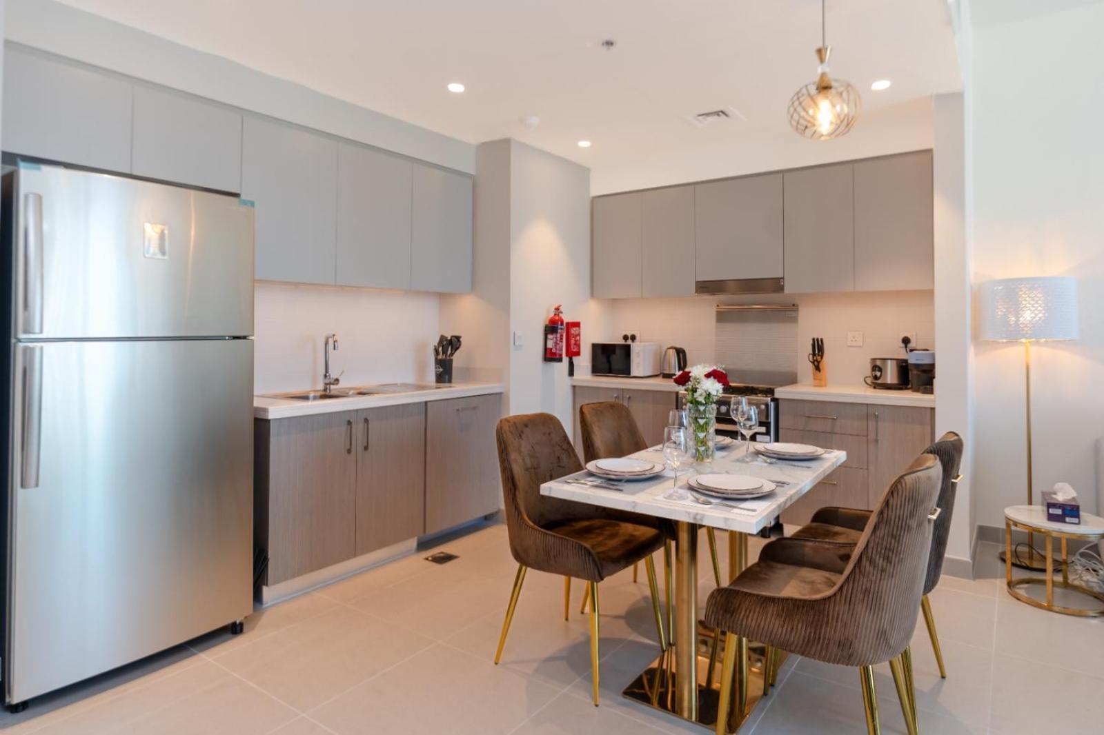 Charming In Downtown Just Steps From Burj Khalifa & Mall By Bhavan Apartment *