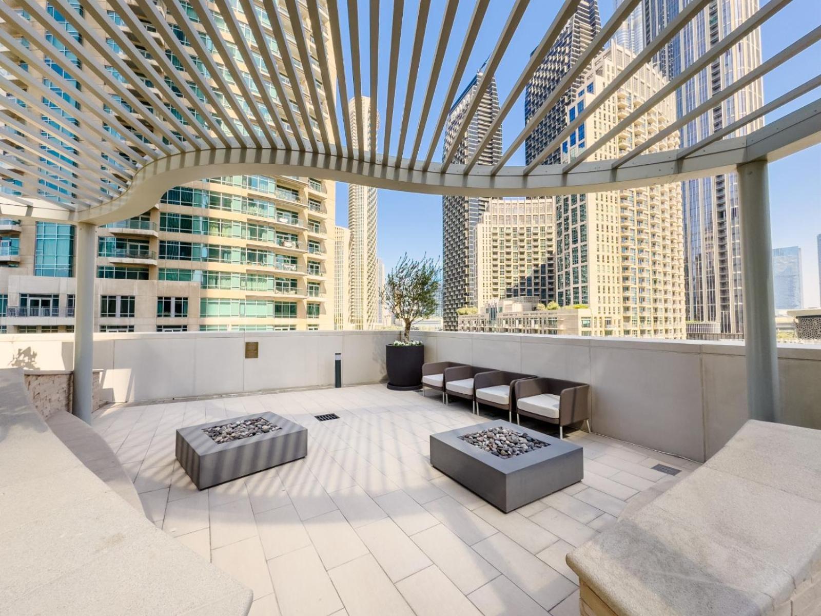 Apartment Charming In Downtown Just Steps From Burj Khalifa & Mall By Bhavan *