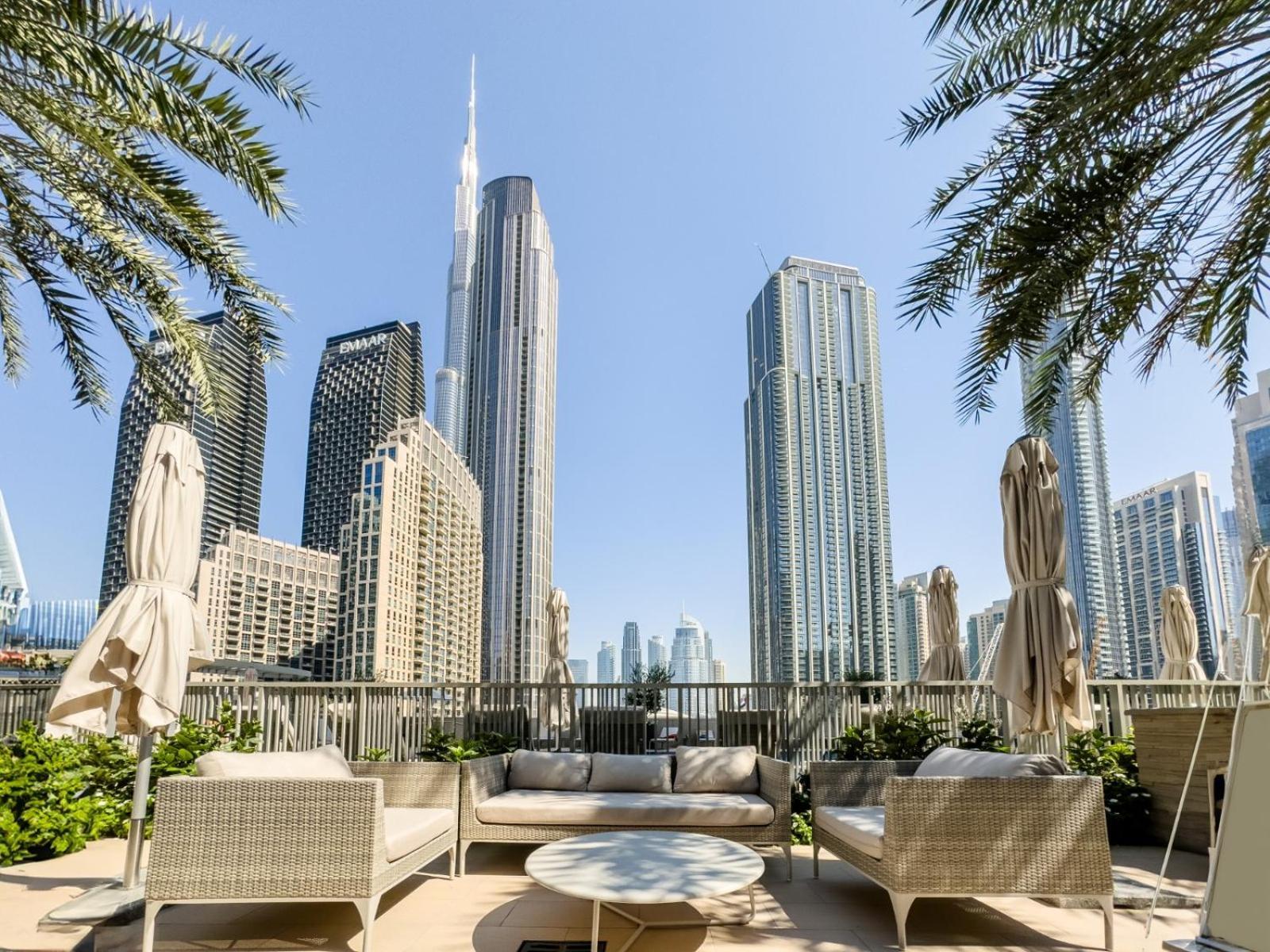 Apartment Charming In Downtown Just Steps From Burj Khalifa & Mall By Bhavan Dubai